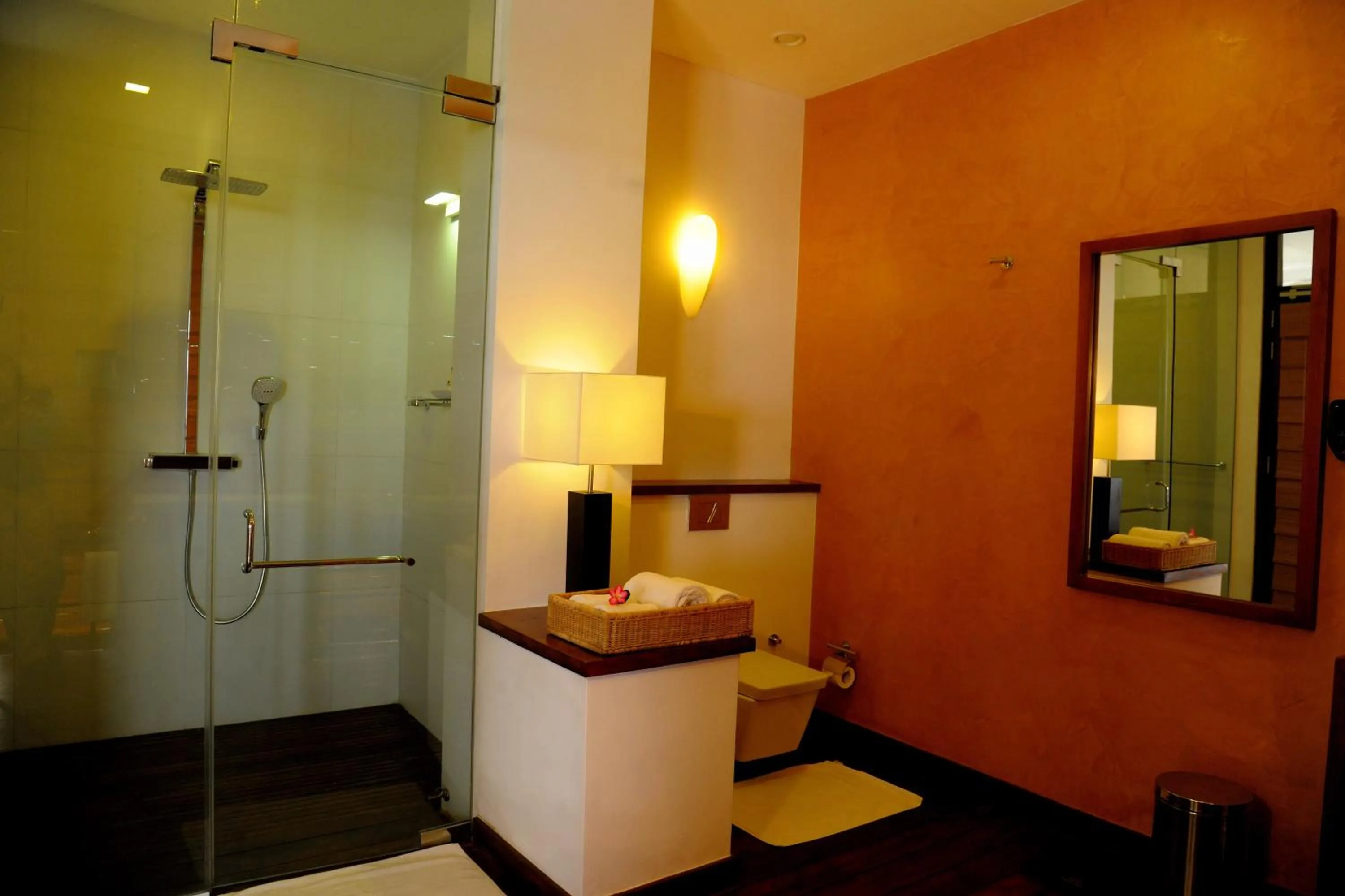 Shower in Anantaya Resort & Spa Chilaw