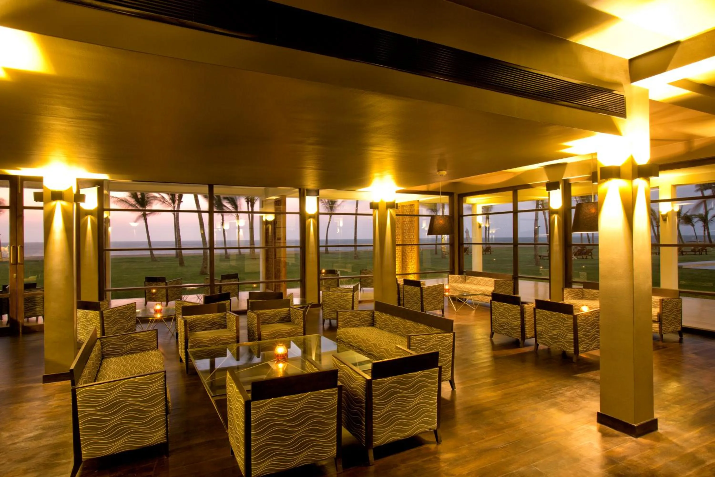 Lounge or bar in Anantaya Resort & Spa Chilaw