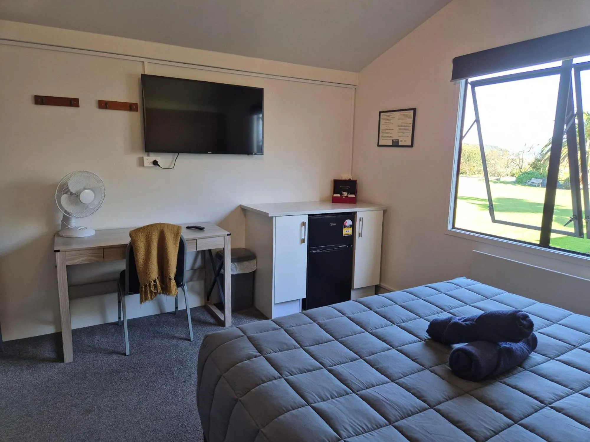 Bed in Tidewater Motel & Tourist Park