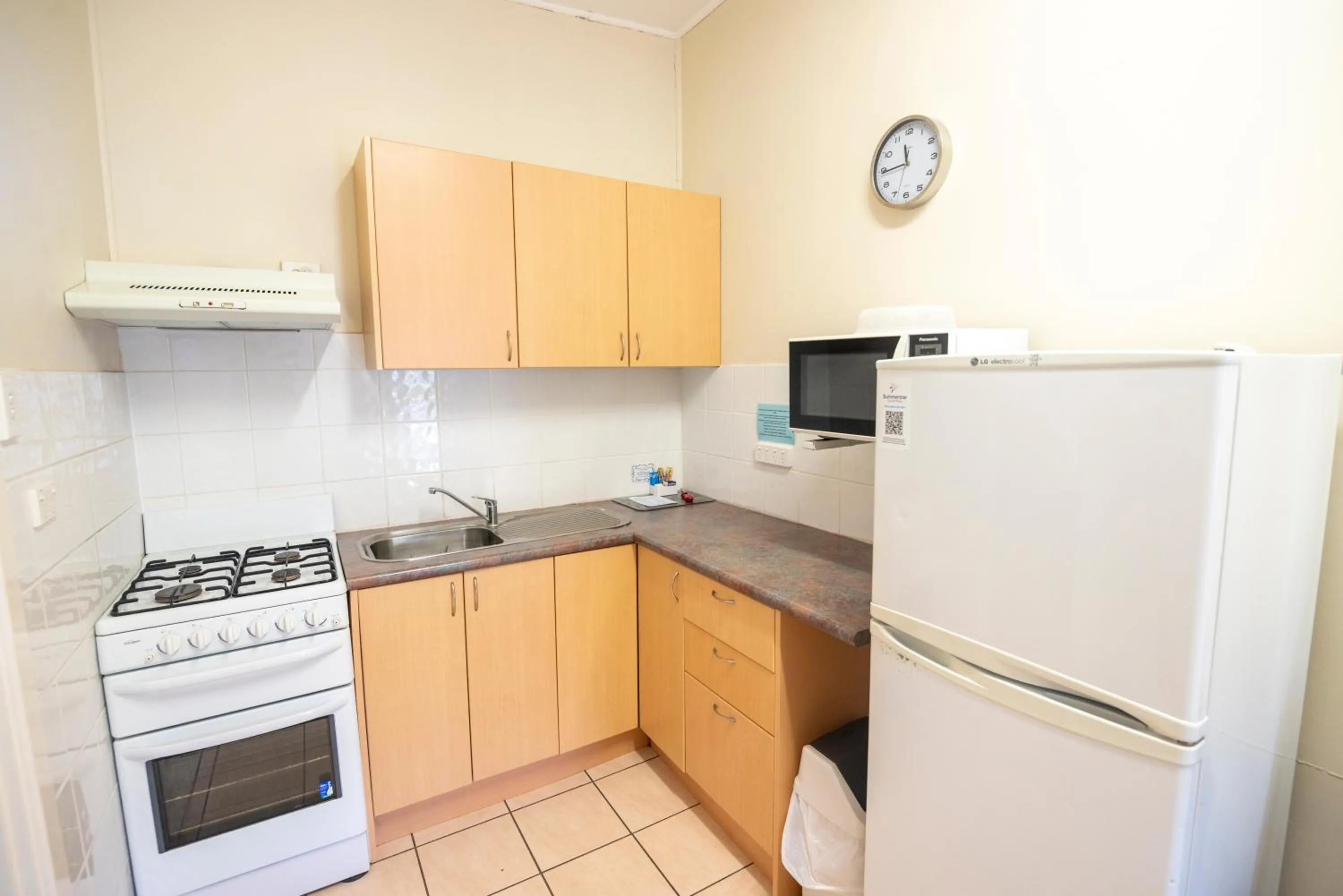 Kitchen or kitchenette in Belair Gardens Caravan Park