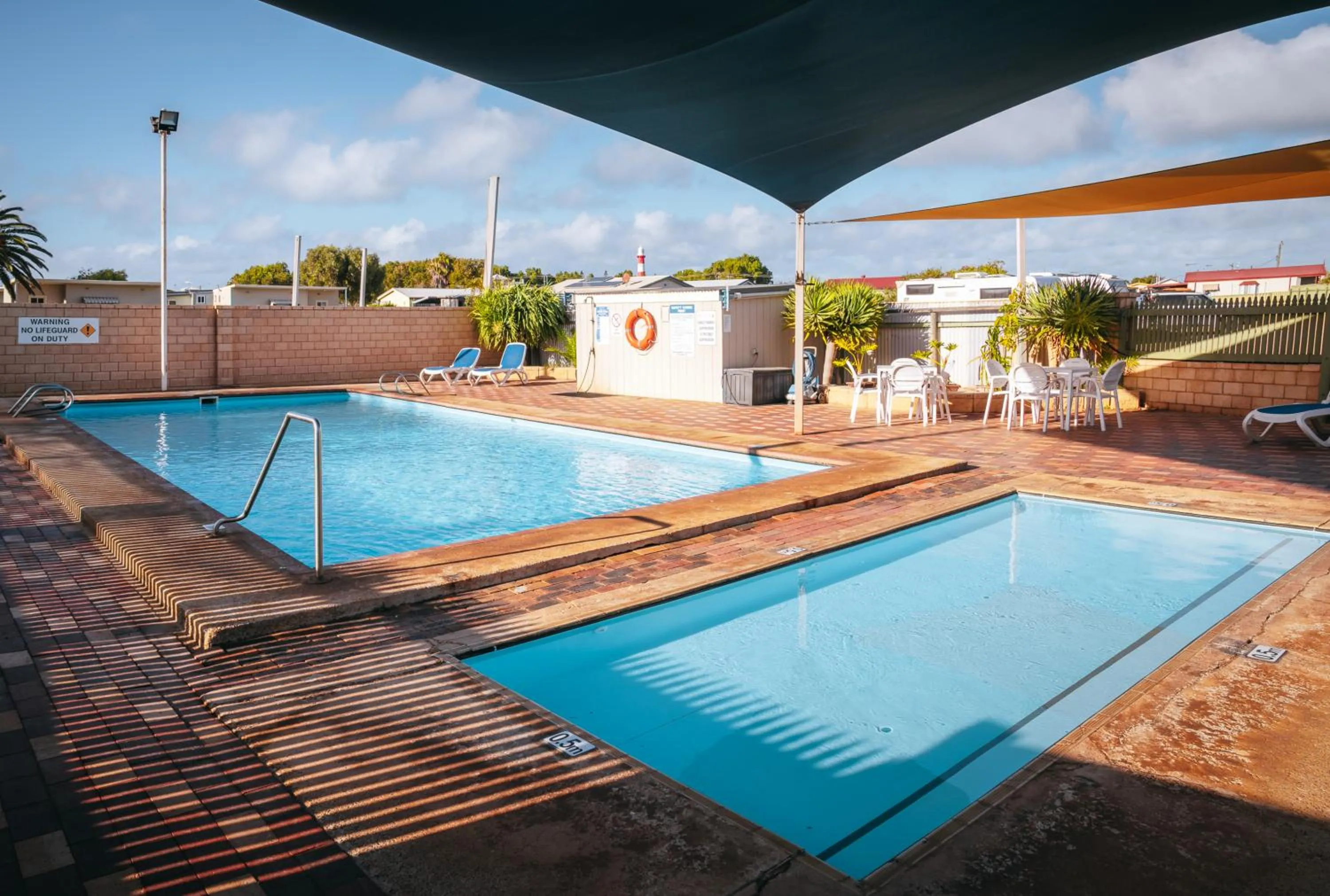 Swimming pool in Belair Gardens Caravan Park