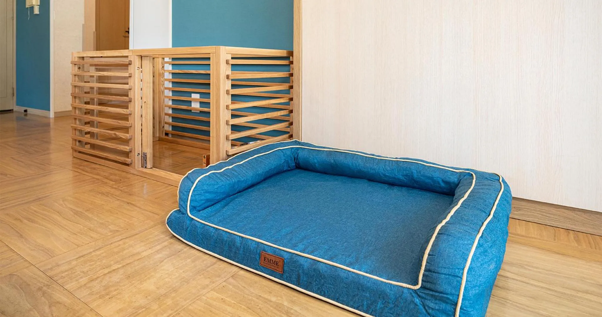 pet friendly, Bed in Seagaia Forest Cottages