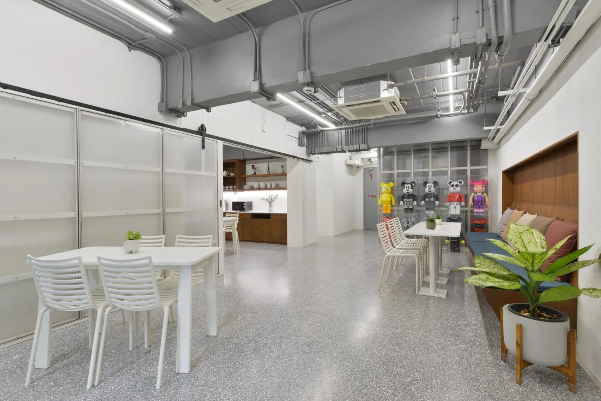 Communal lounge/ TV room in Tiang Capsule