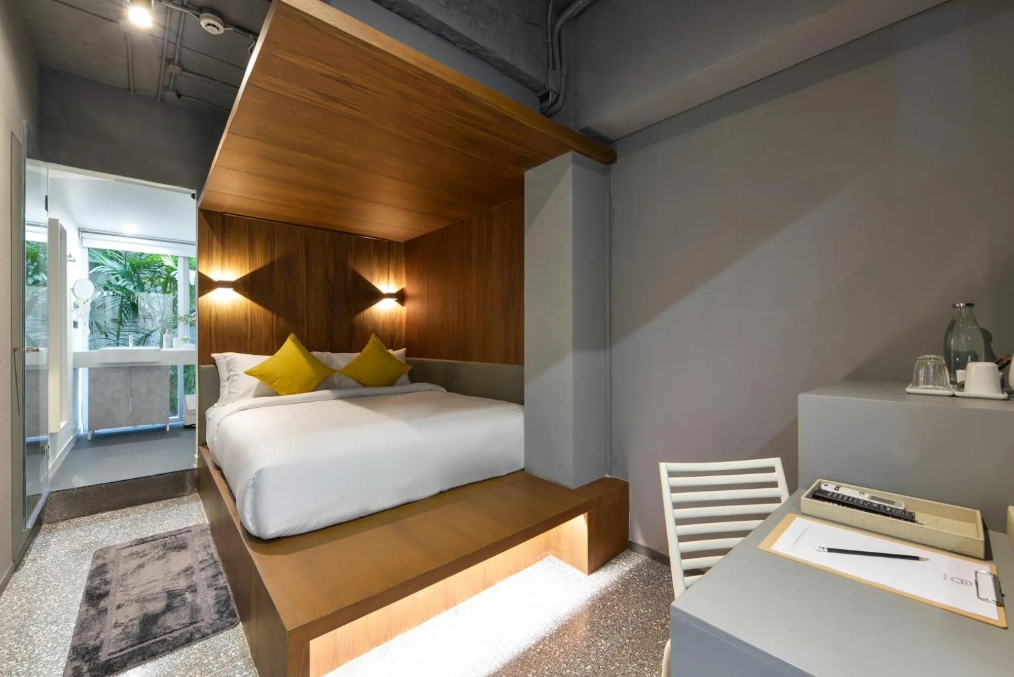 Photo of the whole room, Bed in Tiang Capsule