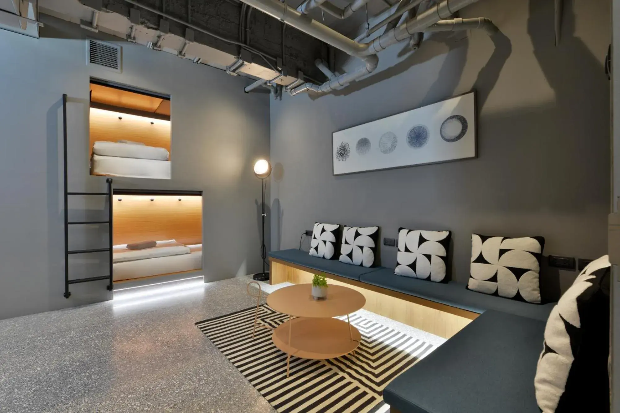 Family Room with Private Bathroom in Tiang Capsule Family Room with Private Bathroom in Tiang Capsule