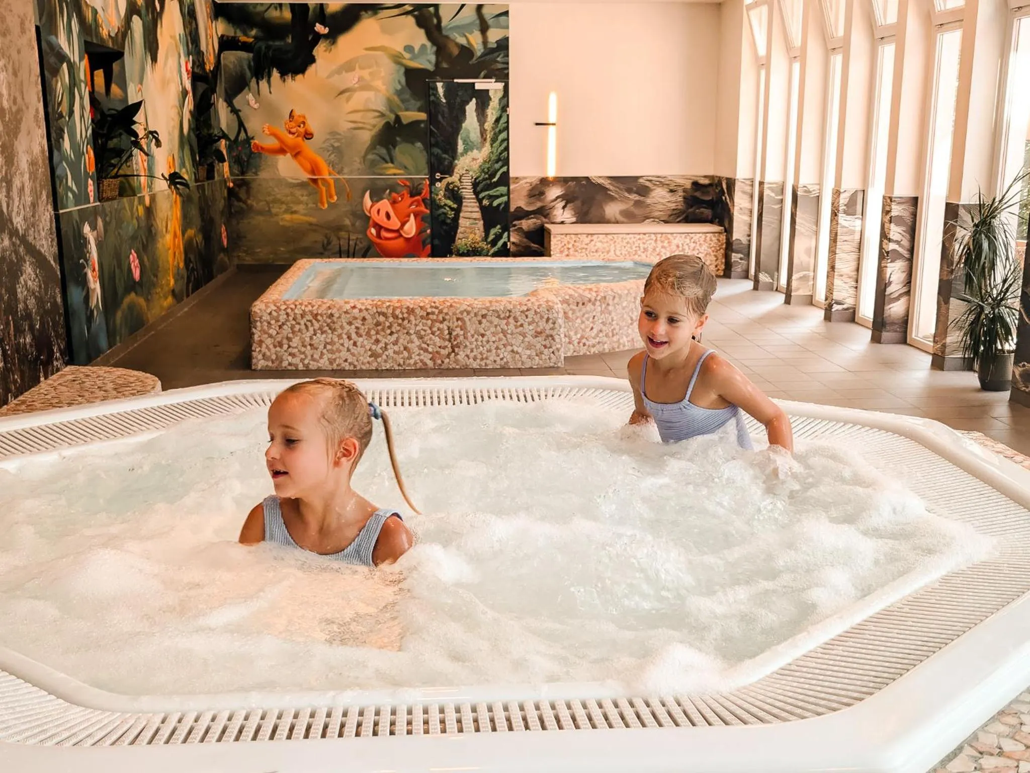 Spa and wellness centre/facilities in AlpenParks Apartment & Ferienresort Rehrenberg Viehhofen