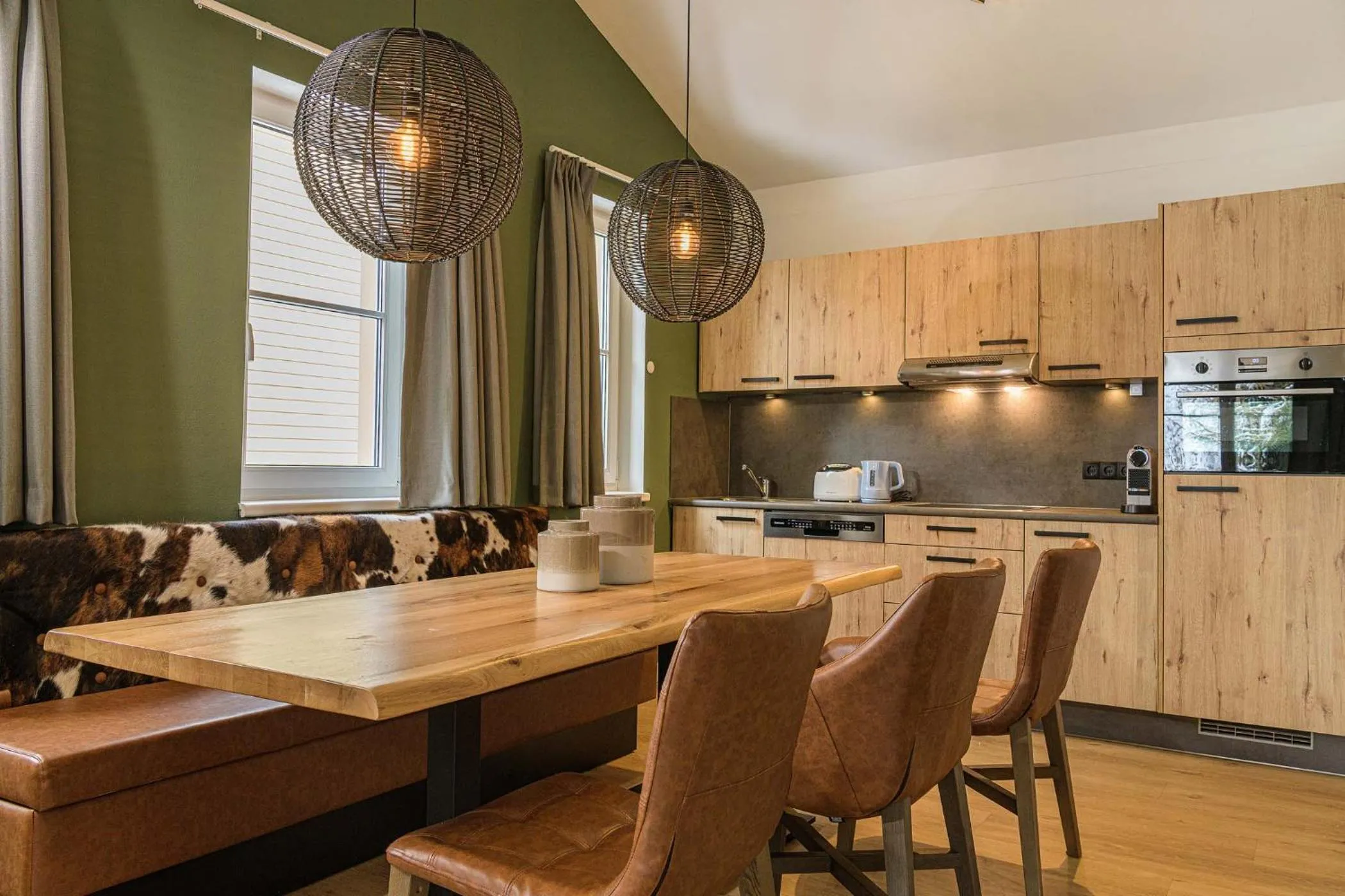 Kitchen or kitchenette in AlpenParks Apartment & Ferienresort Rehrenberg Viehhofen