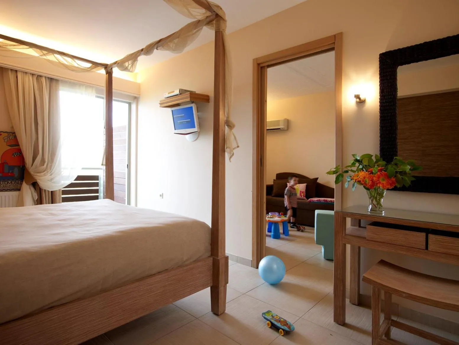 Photo of the whole room, Bed in Belle Helene Hotel