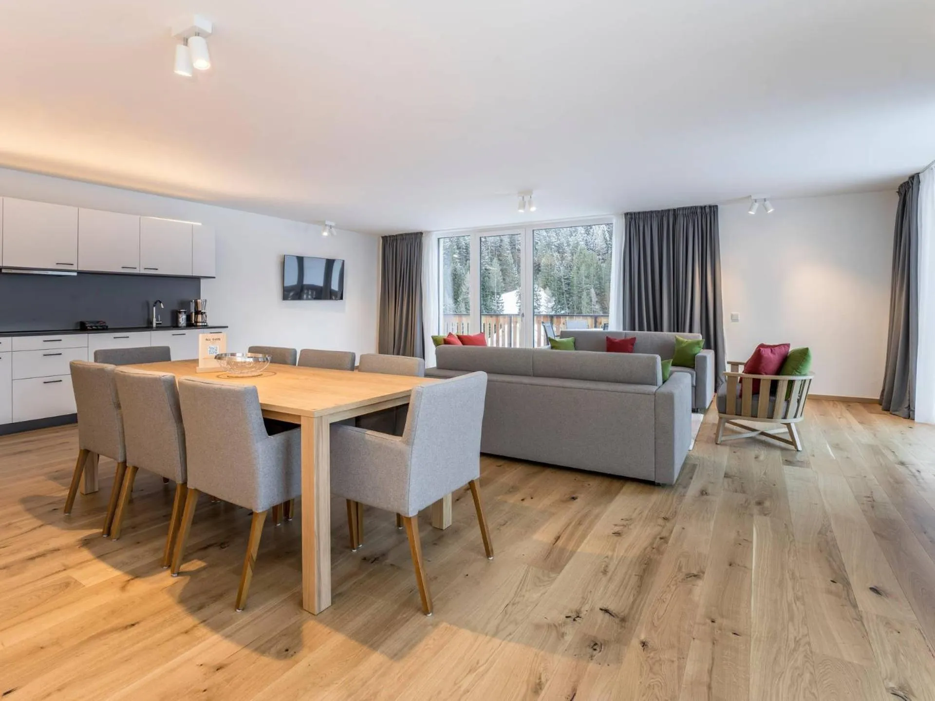 Kitchen or kitchenette in All-Suite Resort Paznaun