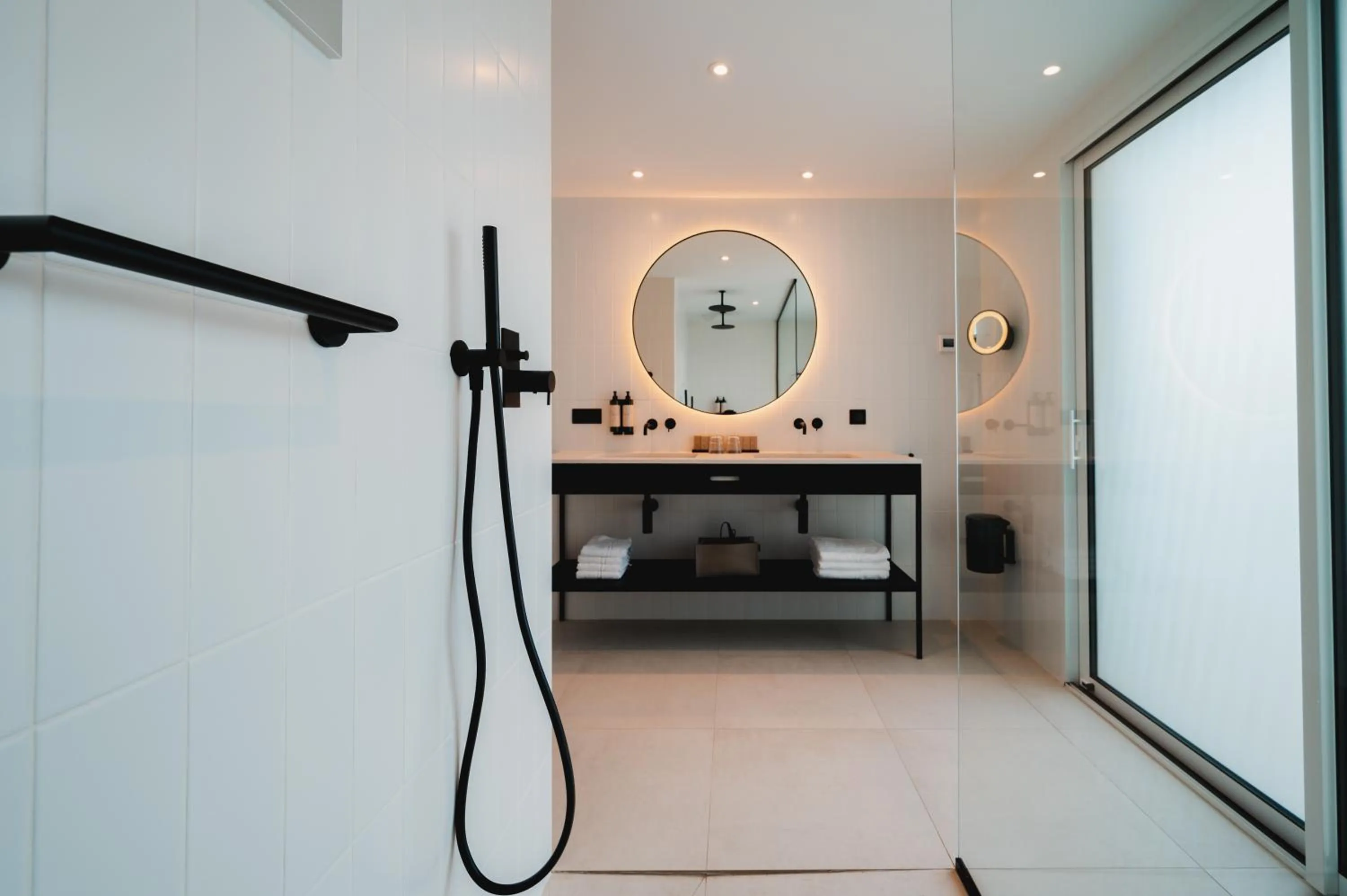 Bathroom in Van der Valk Hotel Bloom Saint Aygulf