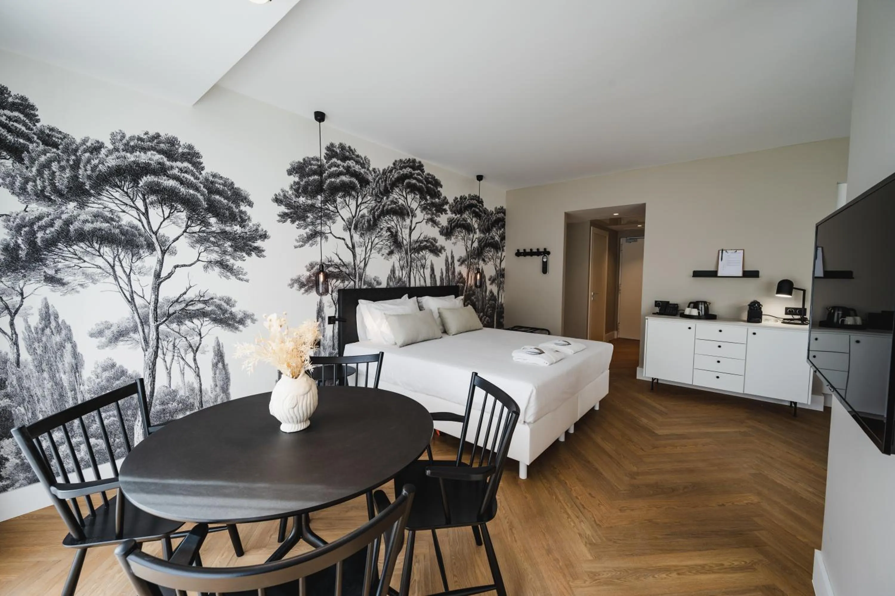 Bedroom, Bed in Van der Valk Hotel Bloom Saint Aygulf