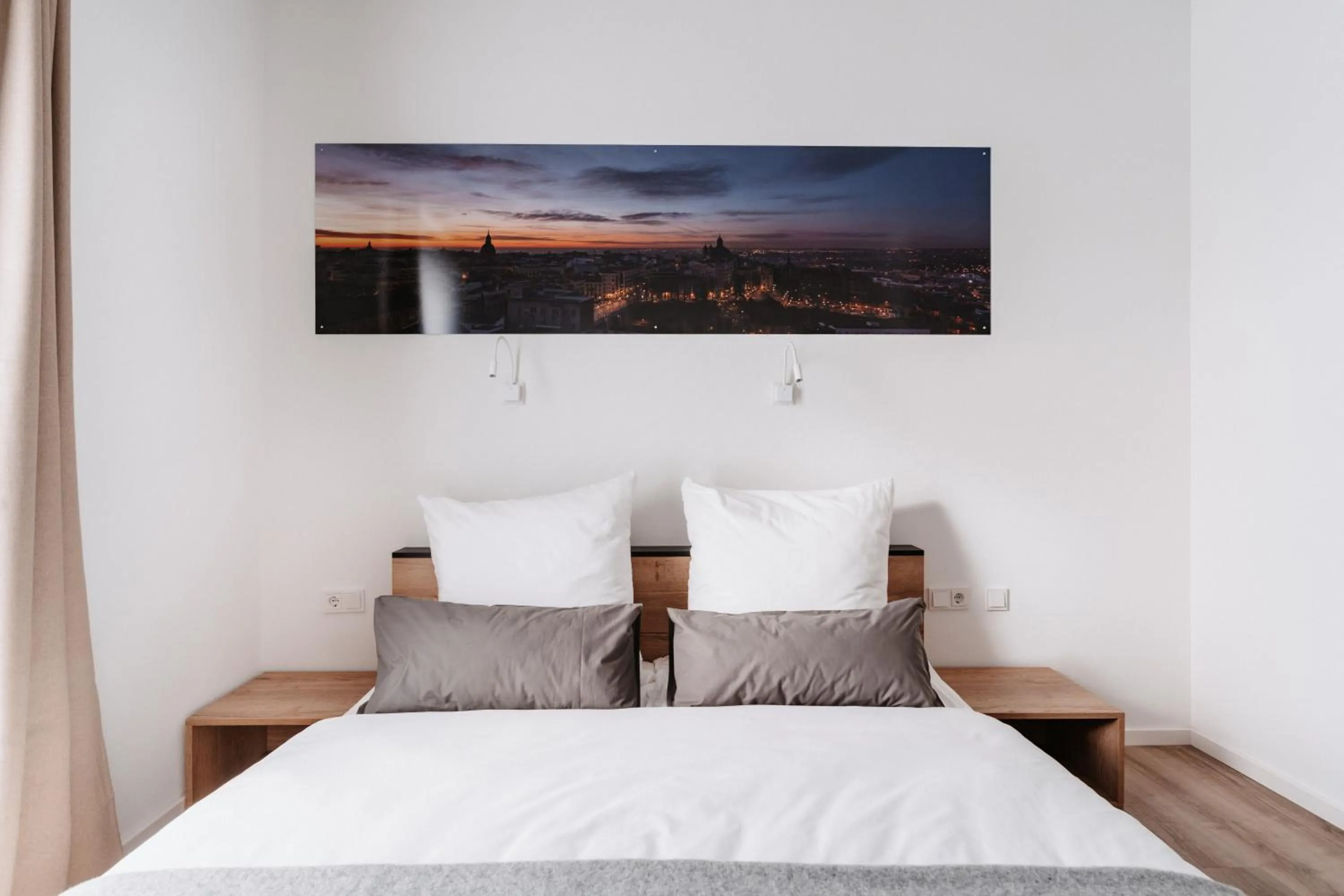 Bed in STEP INN The Fair Hotel