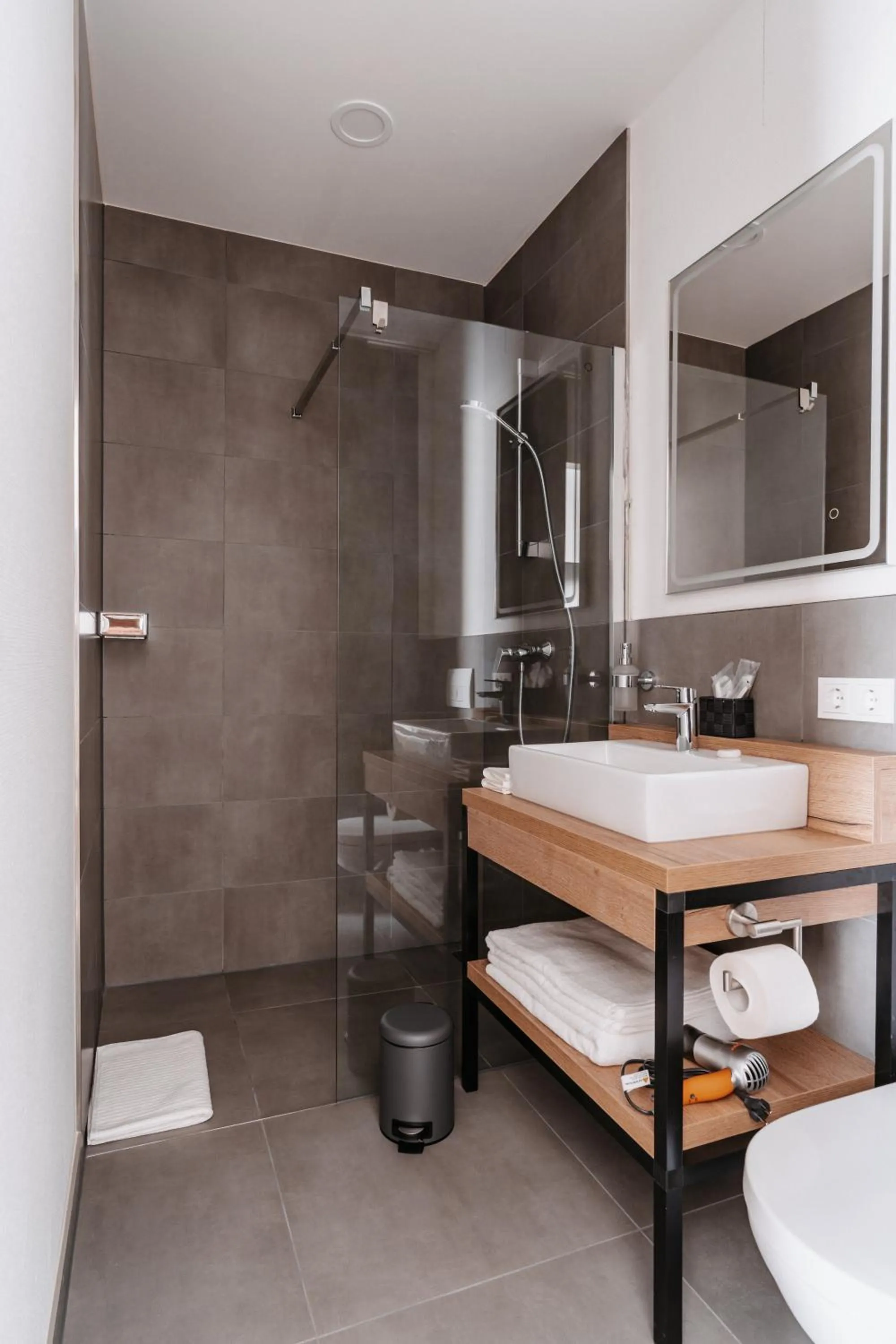 Bathroom in STEP INN The Fair Hotel