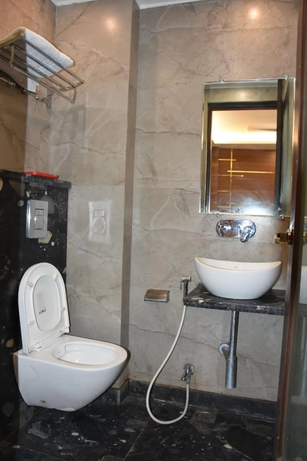 Bathroom in Hotel Wall City 55