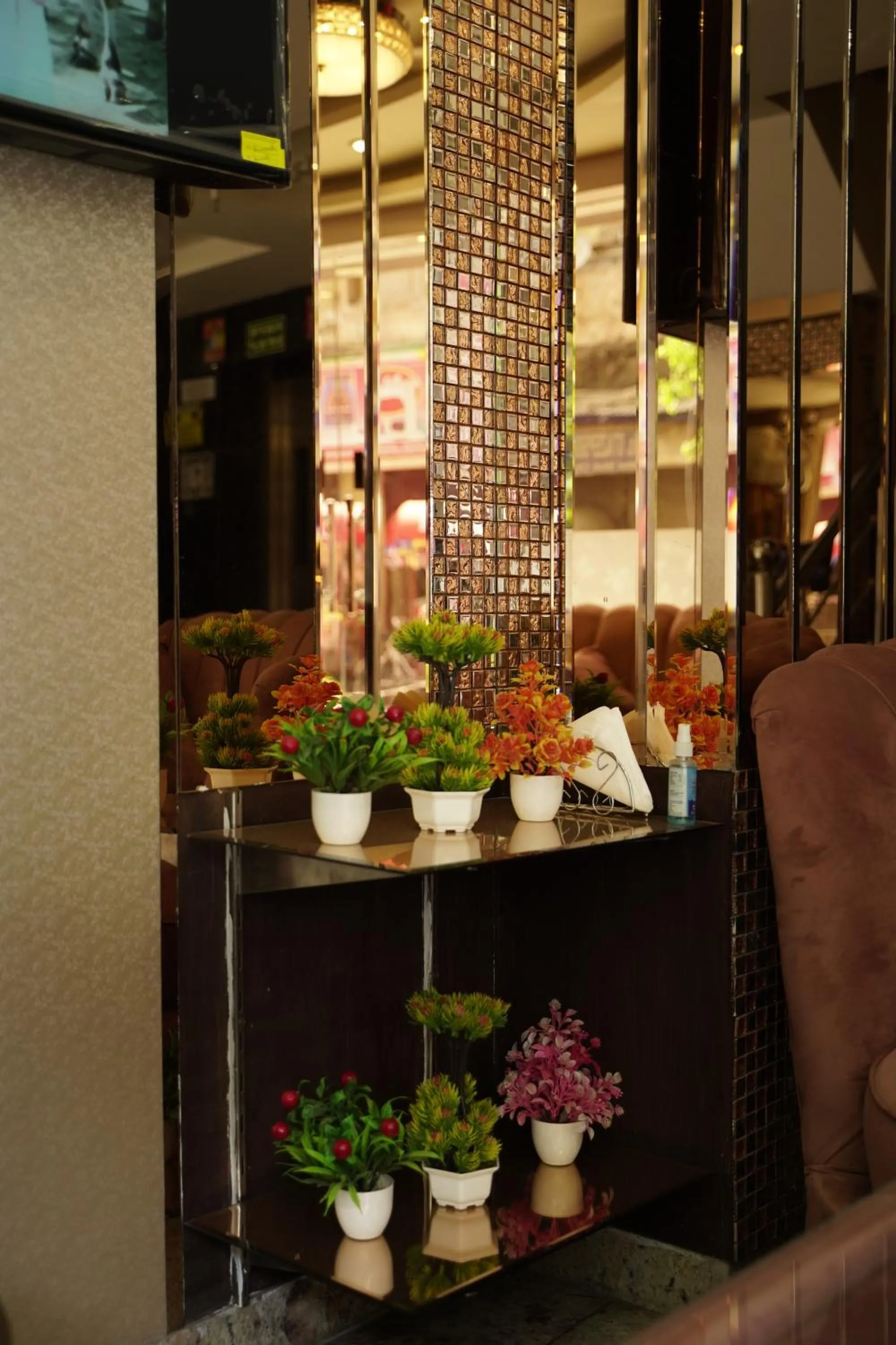 Seating area in Hotel Wall City 55