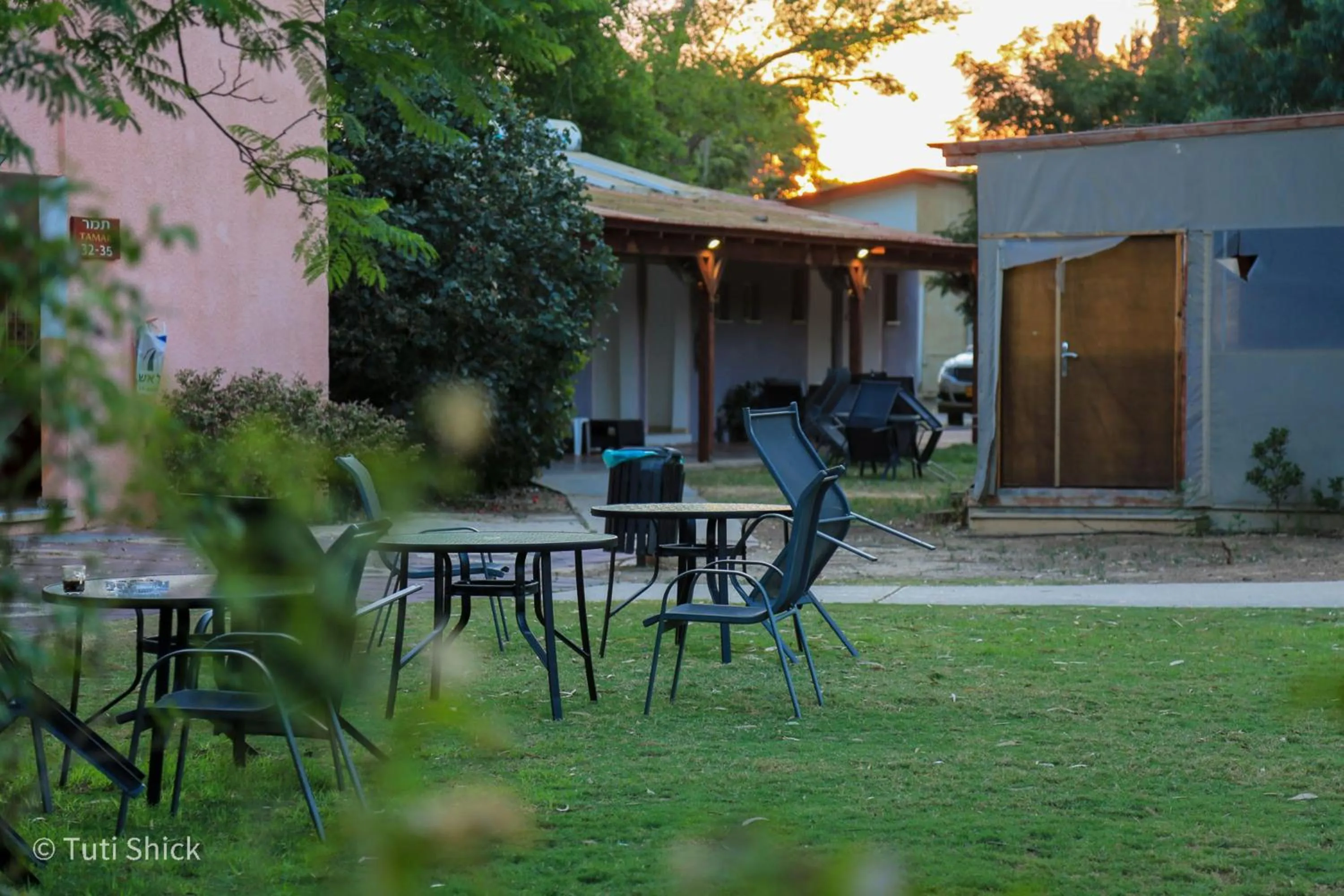 Garden in Mandara - Country Lodging