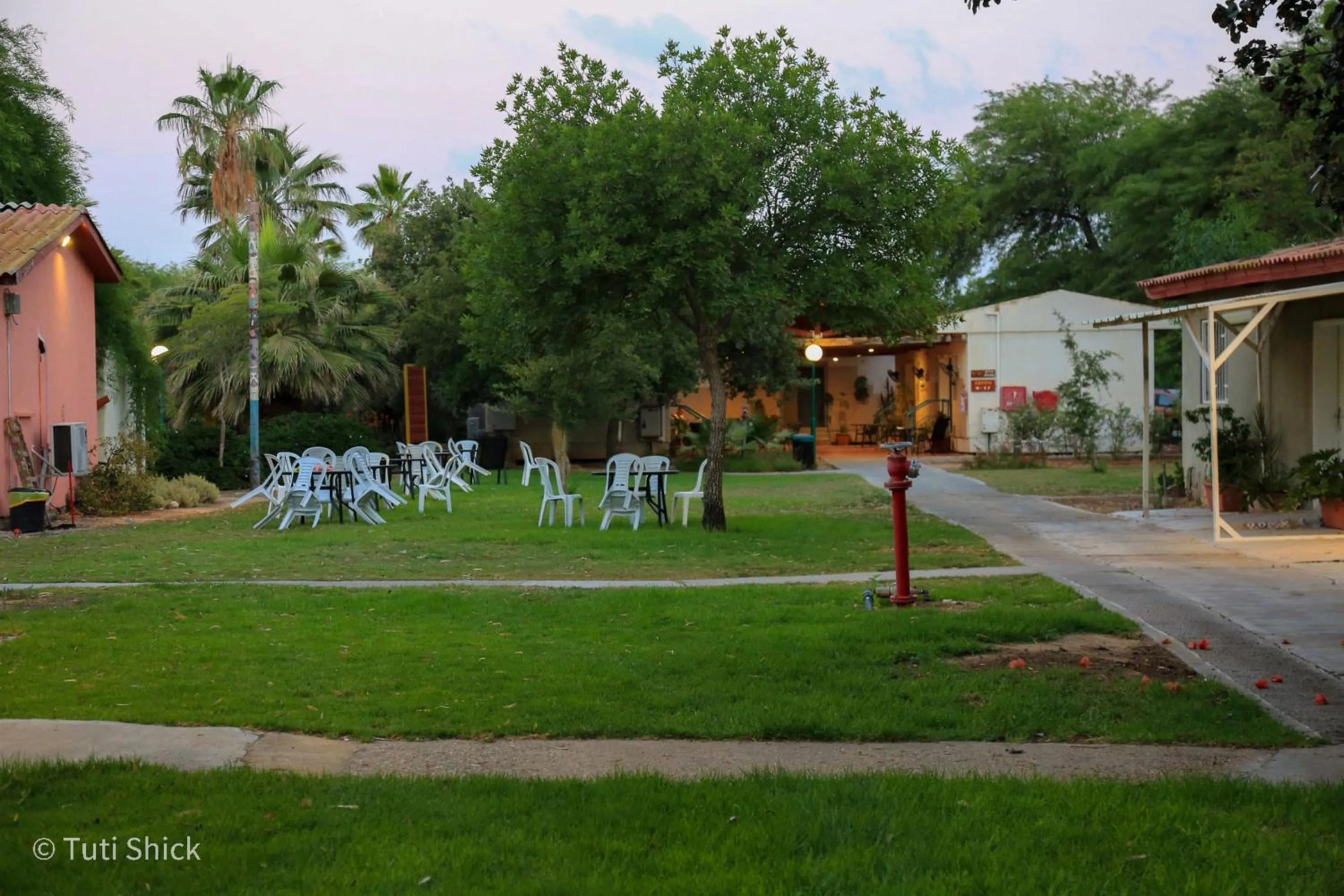 Garden in Mandara - Country Lodging