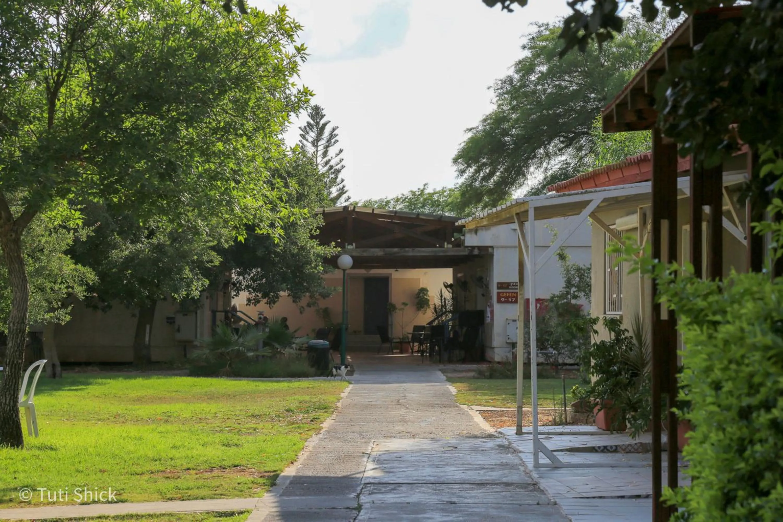 Garden in Mandara - Country Lodging