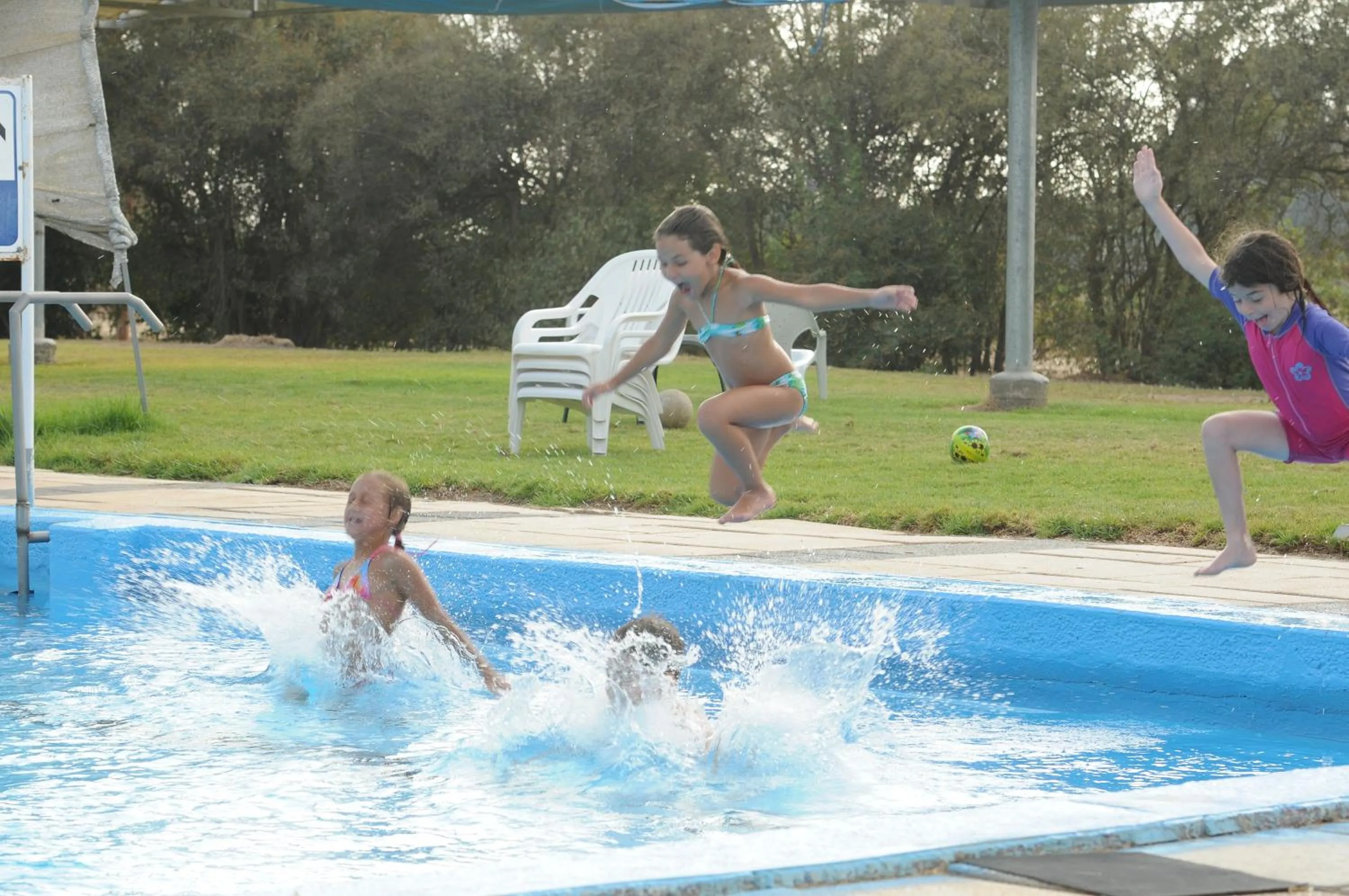 Swimming pool in Mandara - Country Lodging