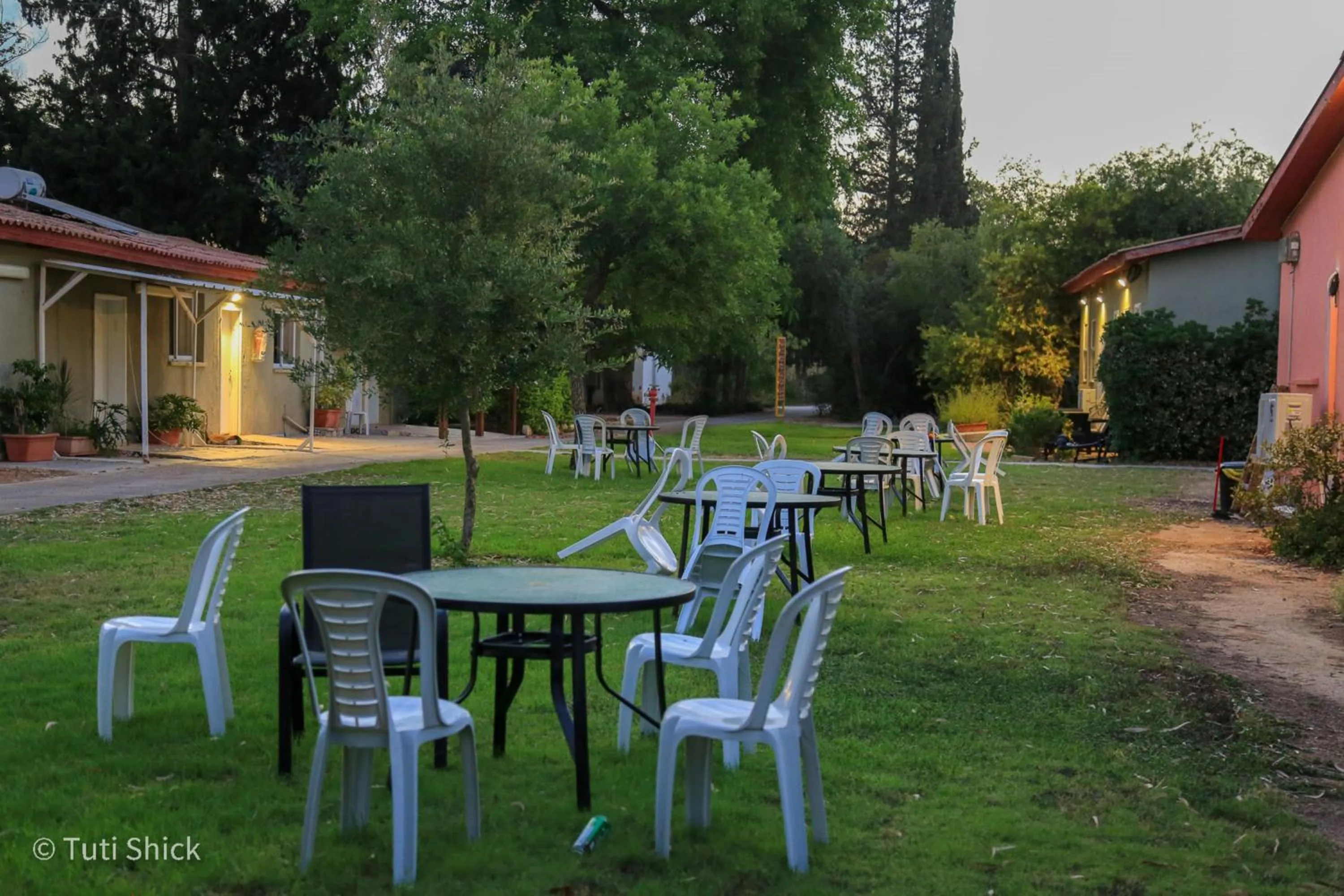 Garden in Mandara - Country Lodging