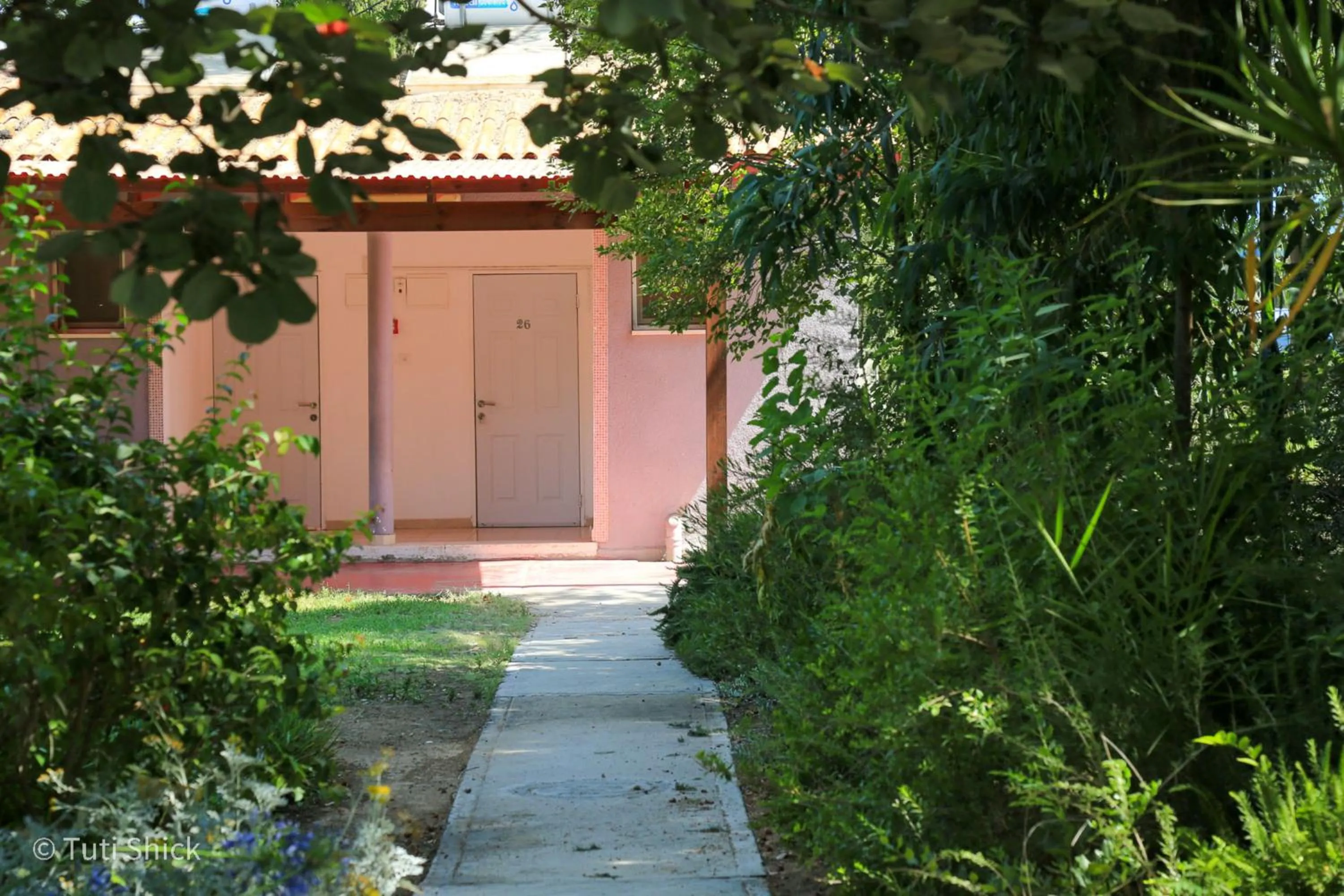 Property building in Mandara - Country Lodging