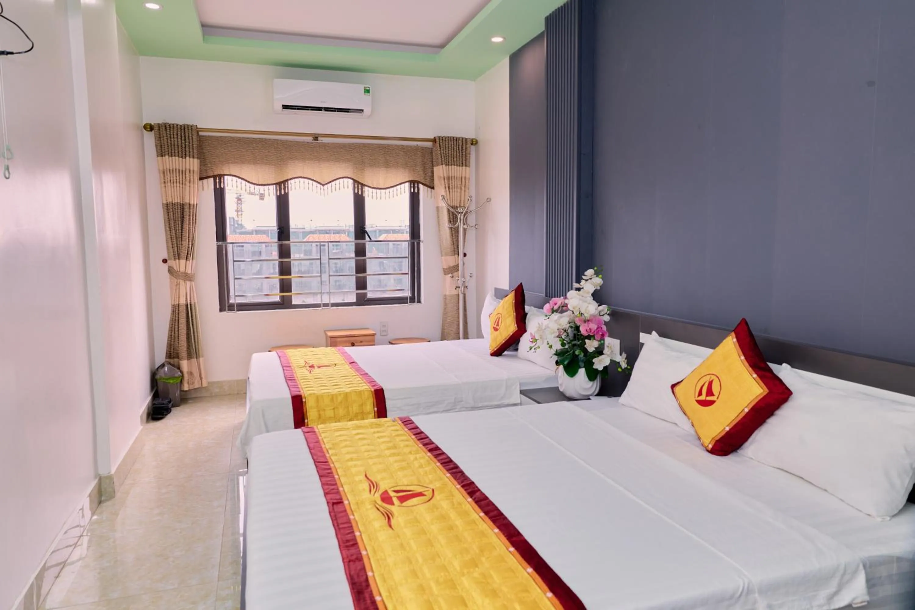 Bed in Huong Cang Sea View Hotel