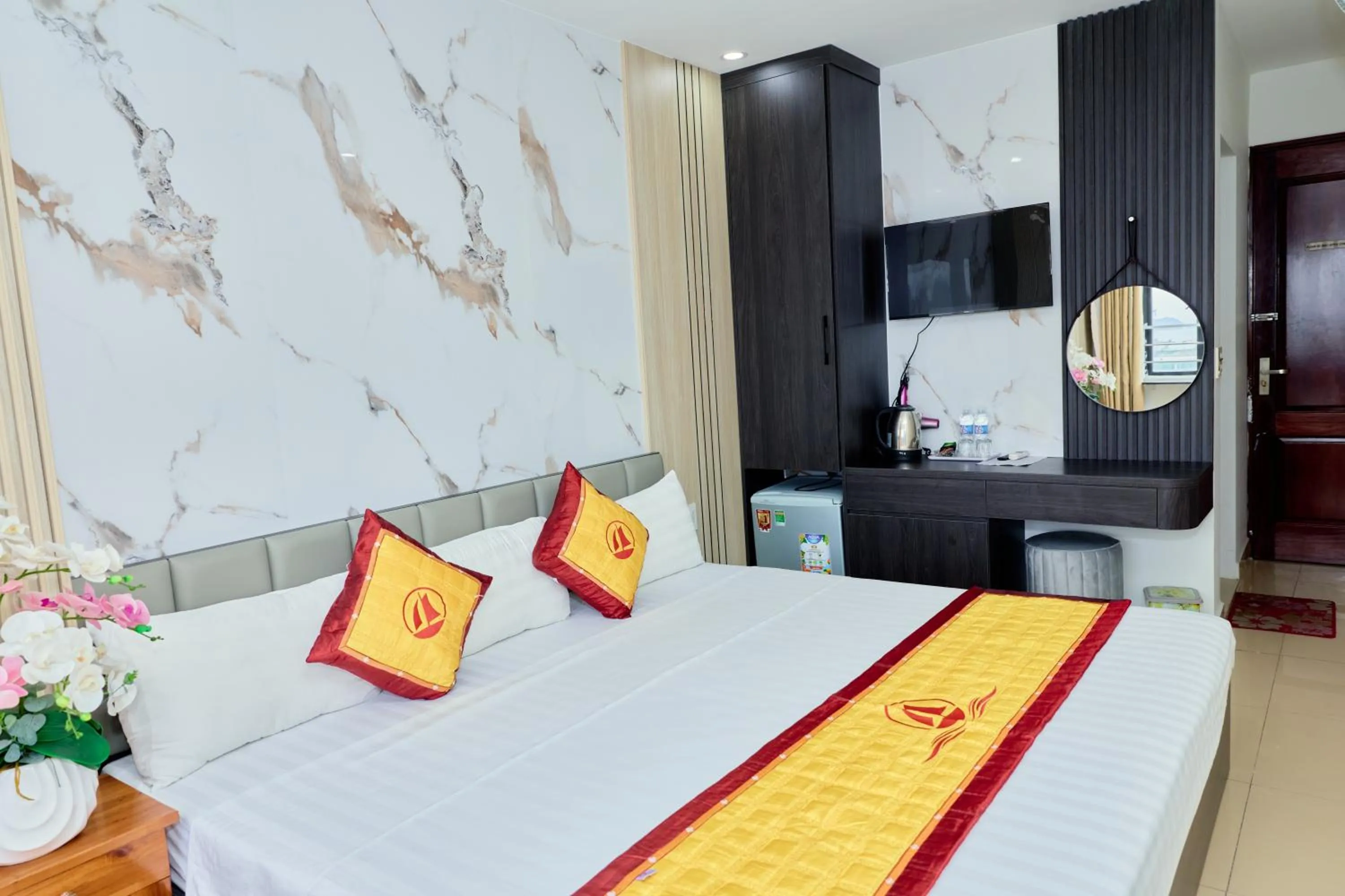 Bed in Huong Cang Sea View Hotel