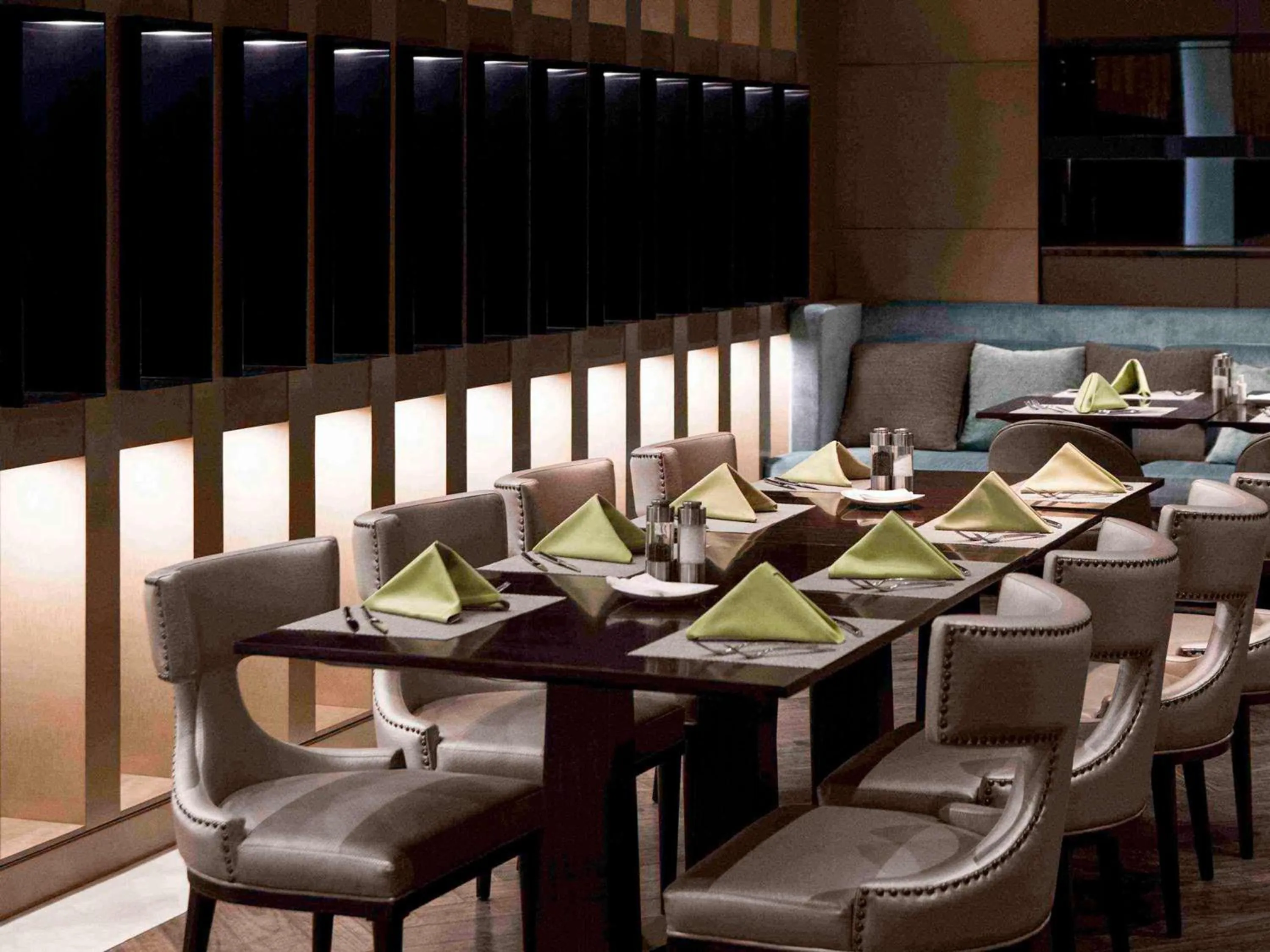 Restaurant/places to eat in Pullman Shanghai Xuhui