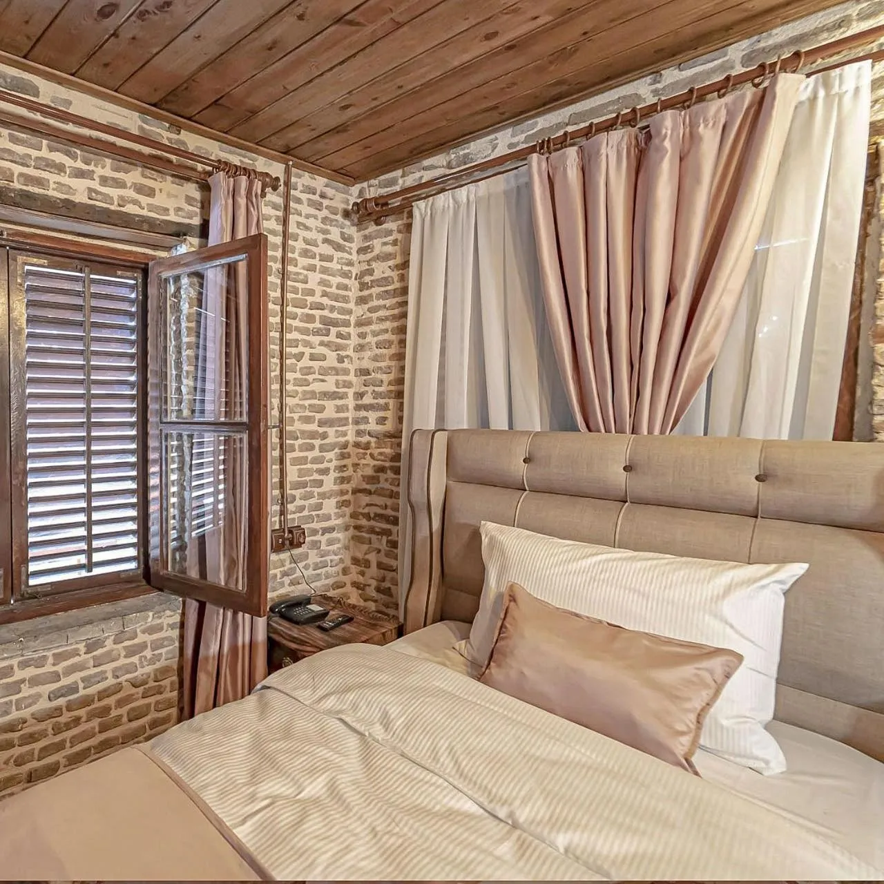 Bed in Konak Avula Boutique Hotel
