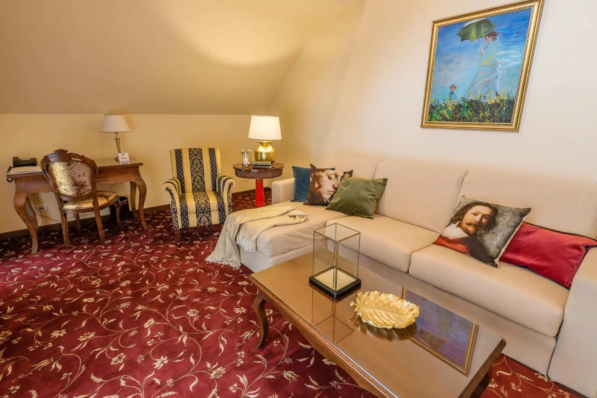 Living room, Bed in Hotel Boutique Belvedere