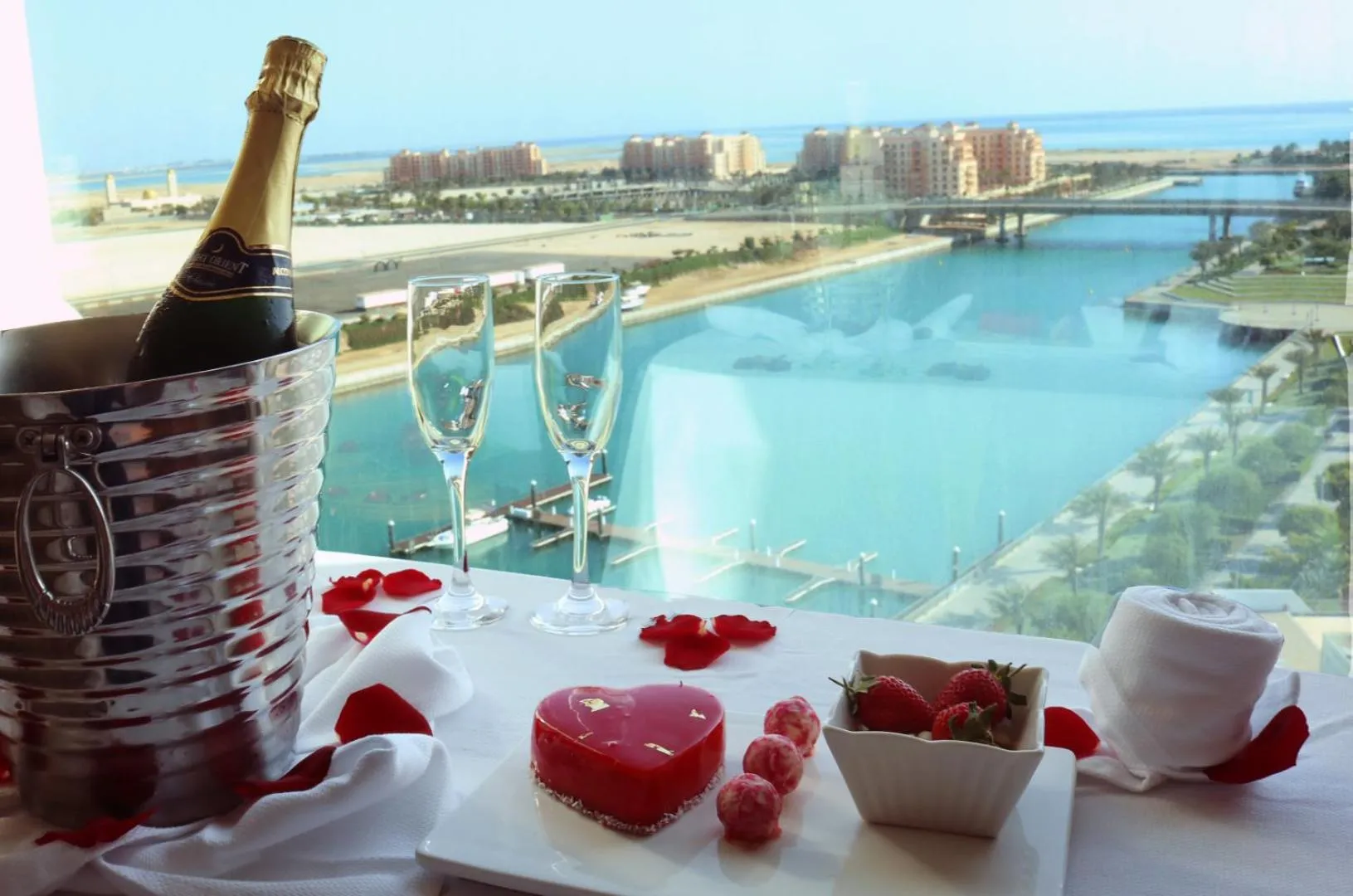 Food in Bay La Sun Hotel and Marina - Emaar King Abdullah Economic City