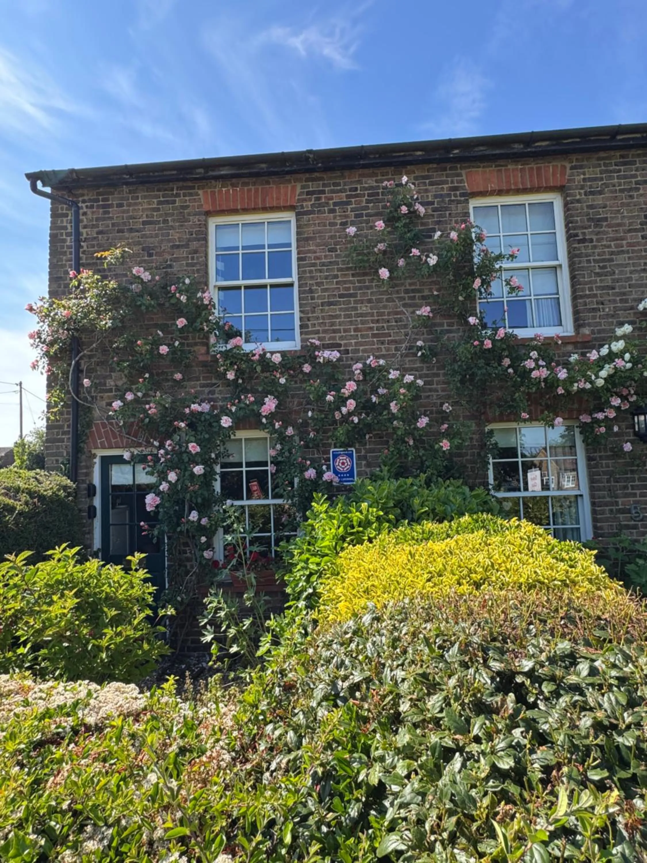 Property building in Green Cottages