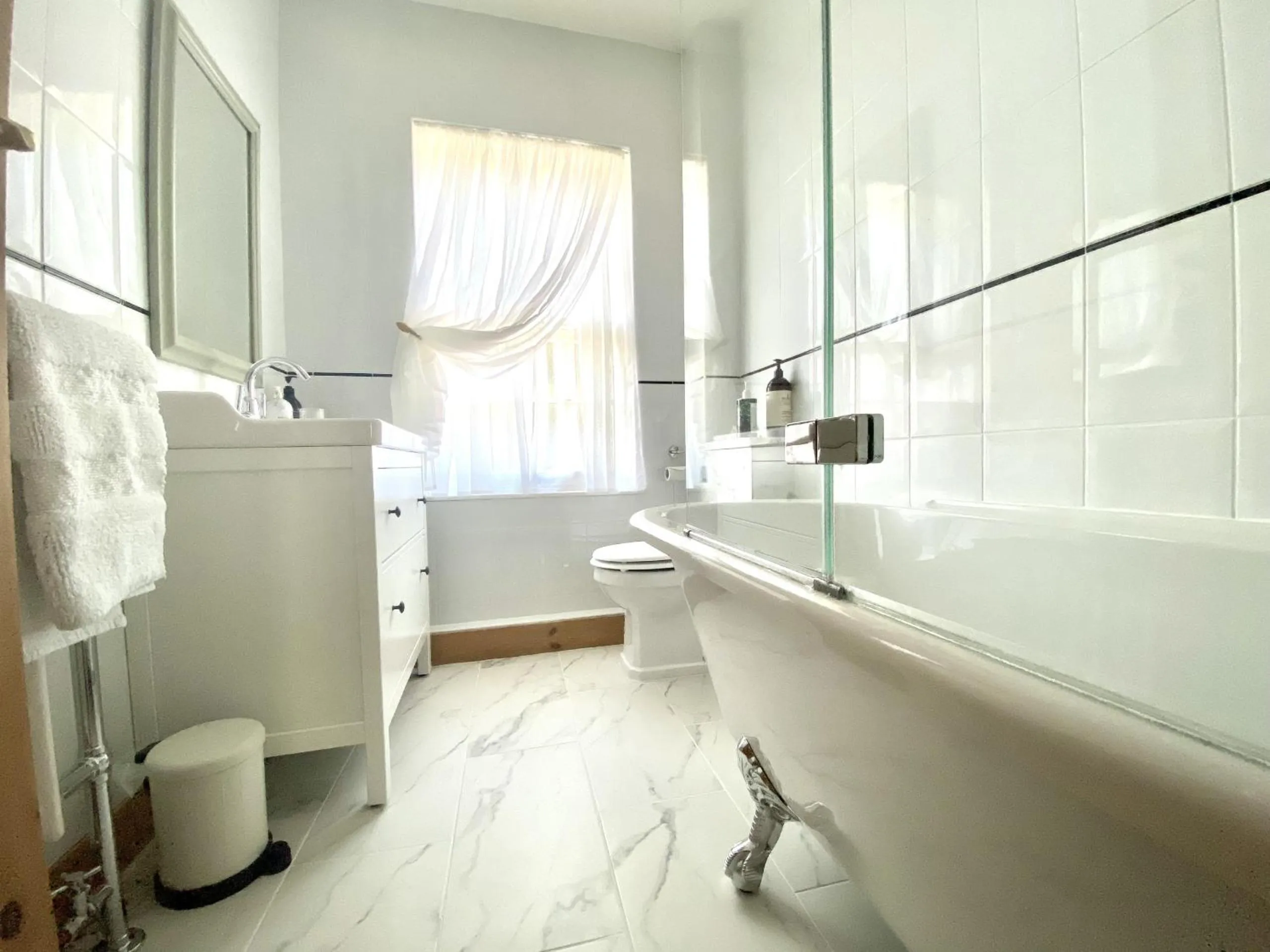 Bathroom in Green Cottages