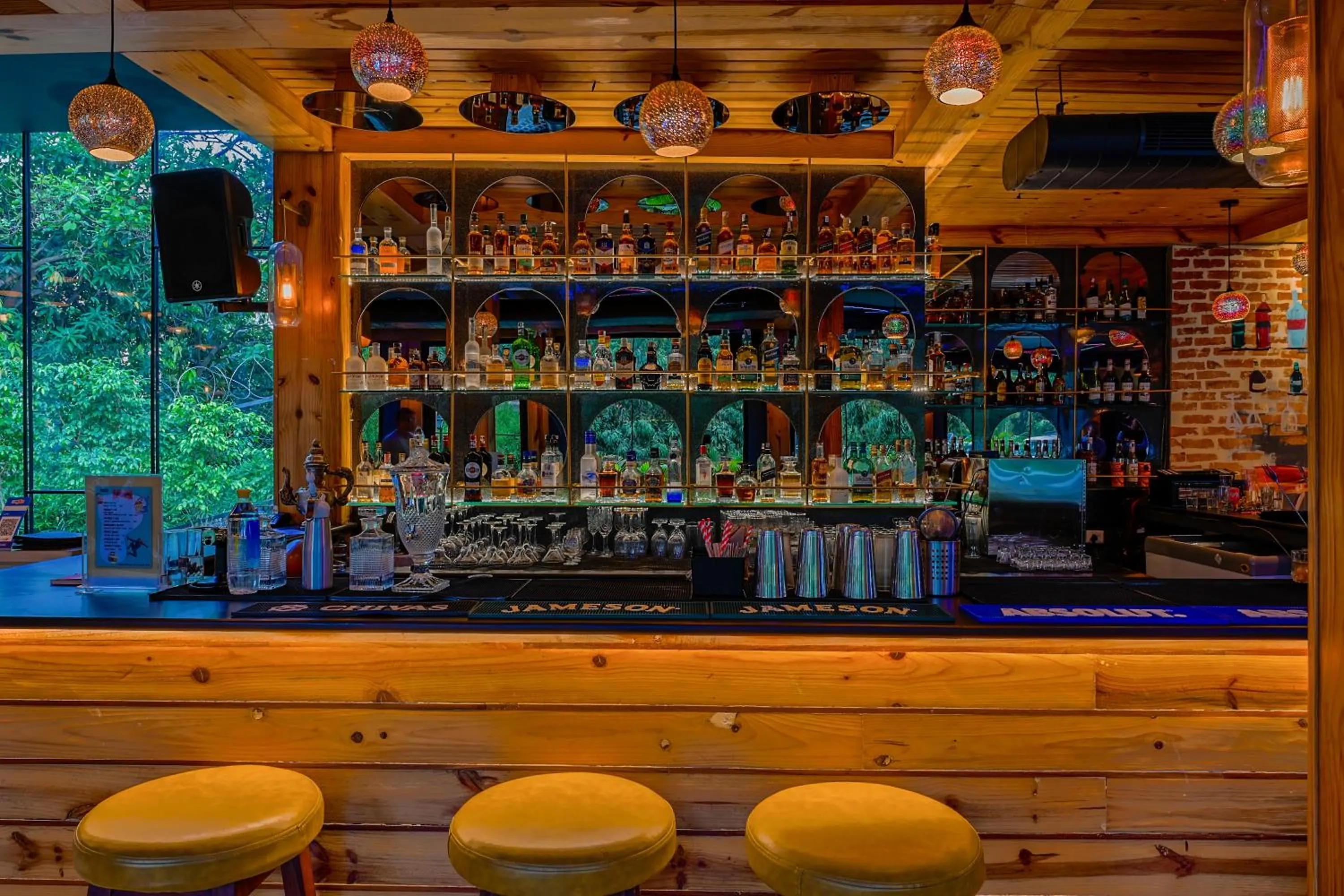 Lounge or bar in Tarangi Resort and Spa