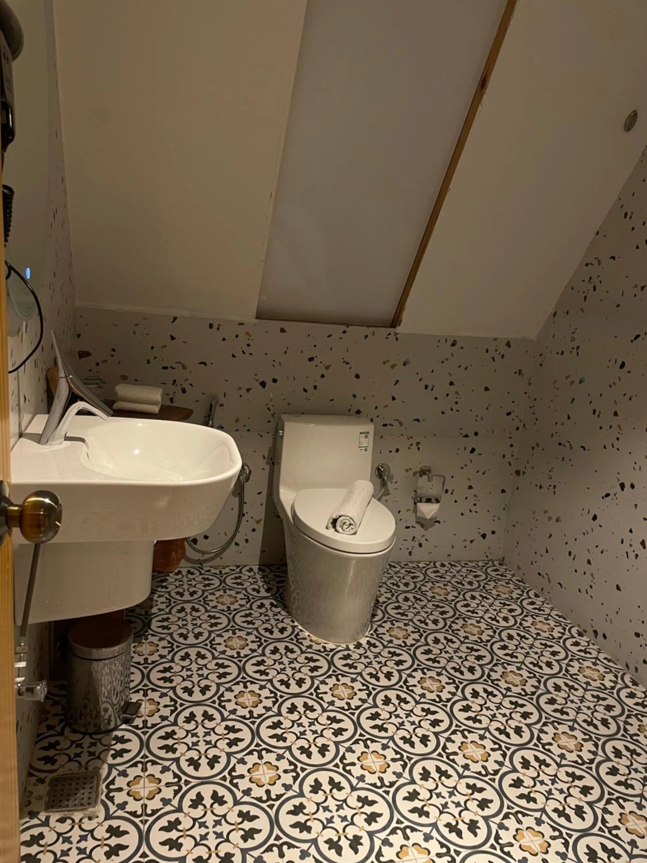 Toilet in Tarangi Resort and Spa