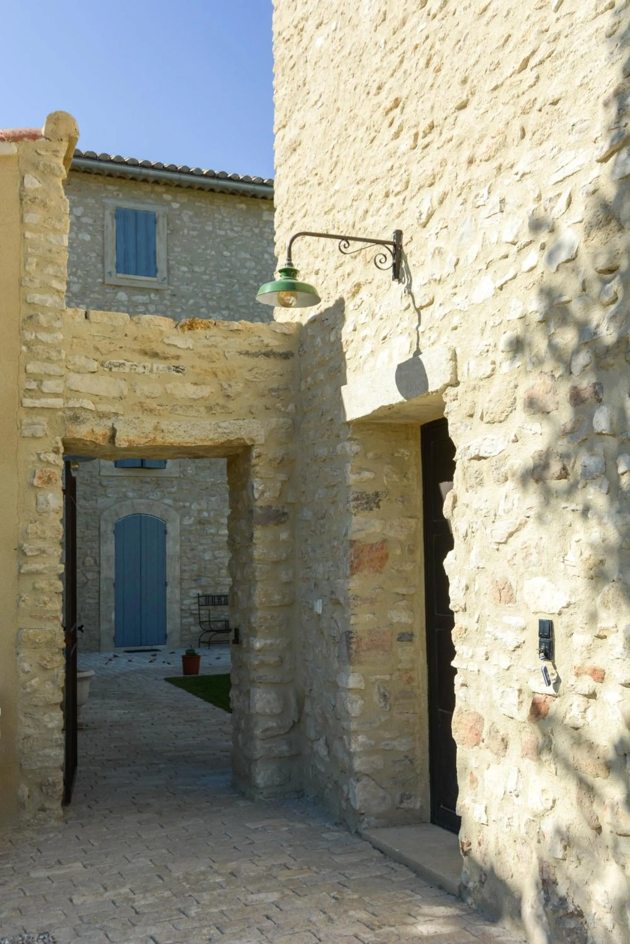 Property building in La Bastide Neuve