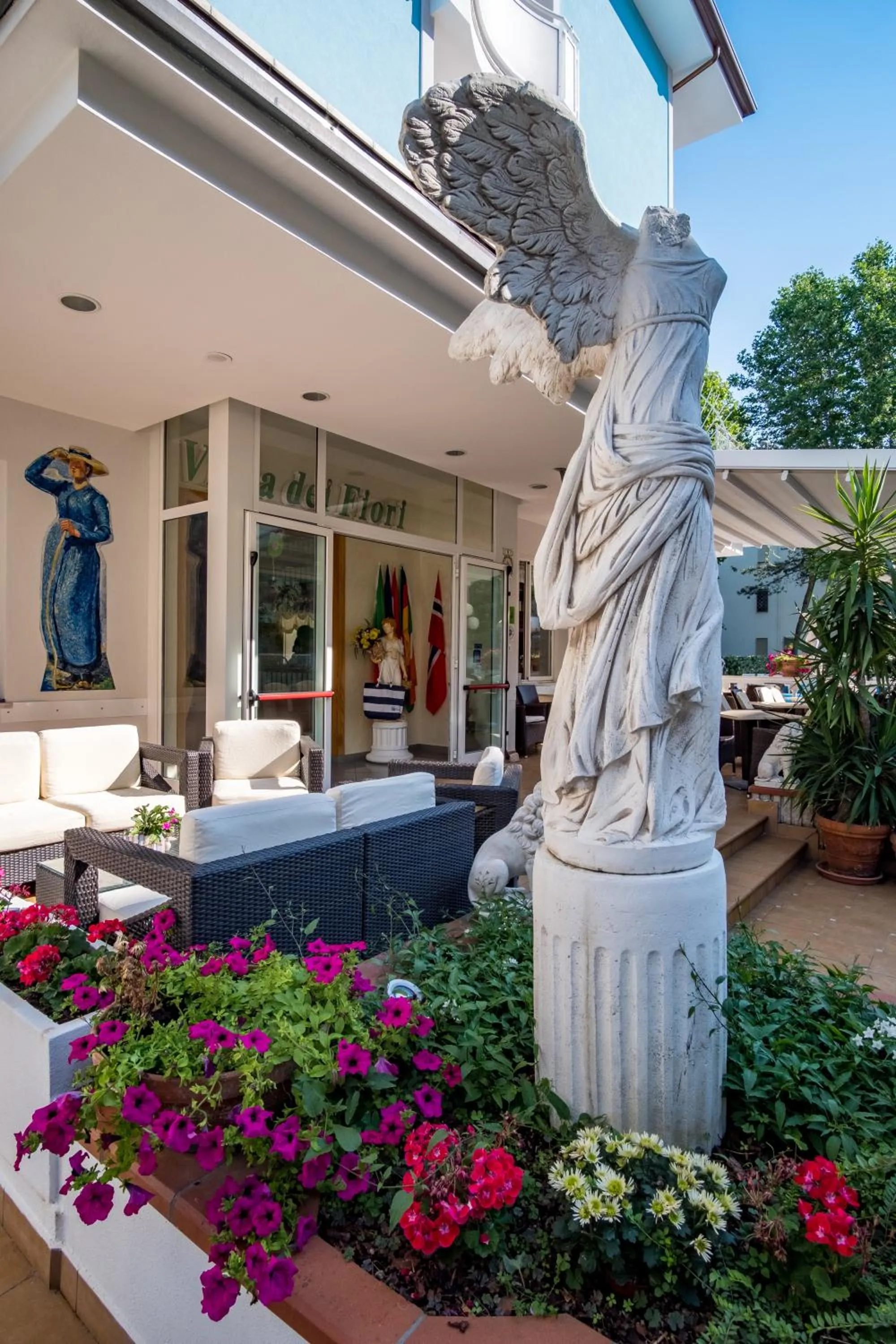 Facade/entrance in Hotel Villa dei Fiori - sul mare con piscina
