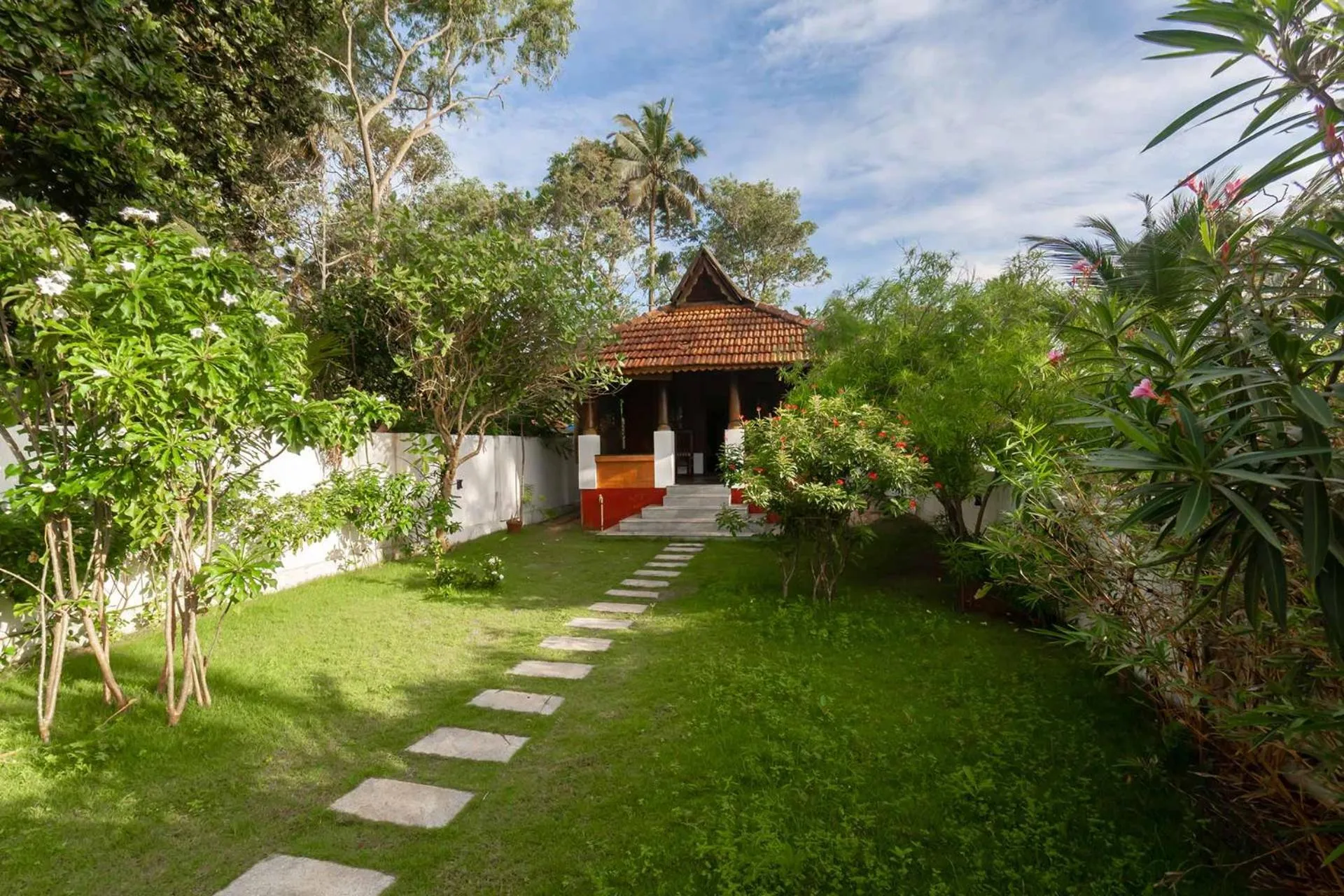 Garden in Deshadan's Tarangi Beach Villas,Marari