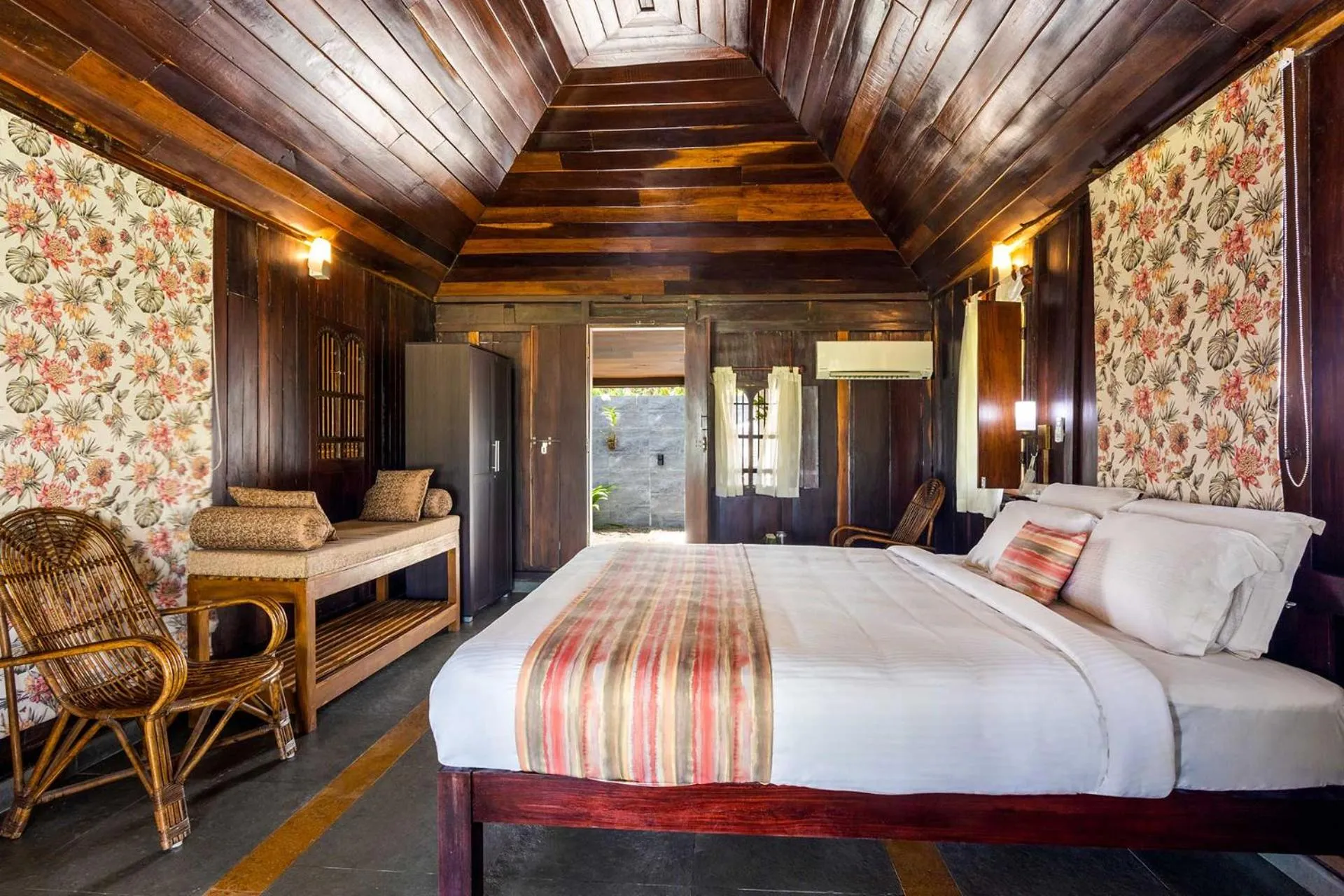 Bedroom, Bed in Deshadan's Tarangi Beach Villas,Marari