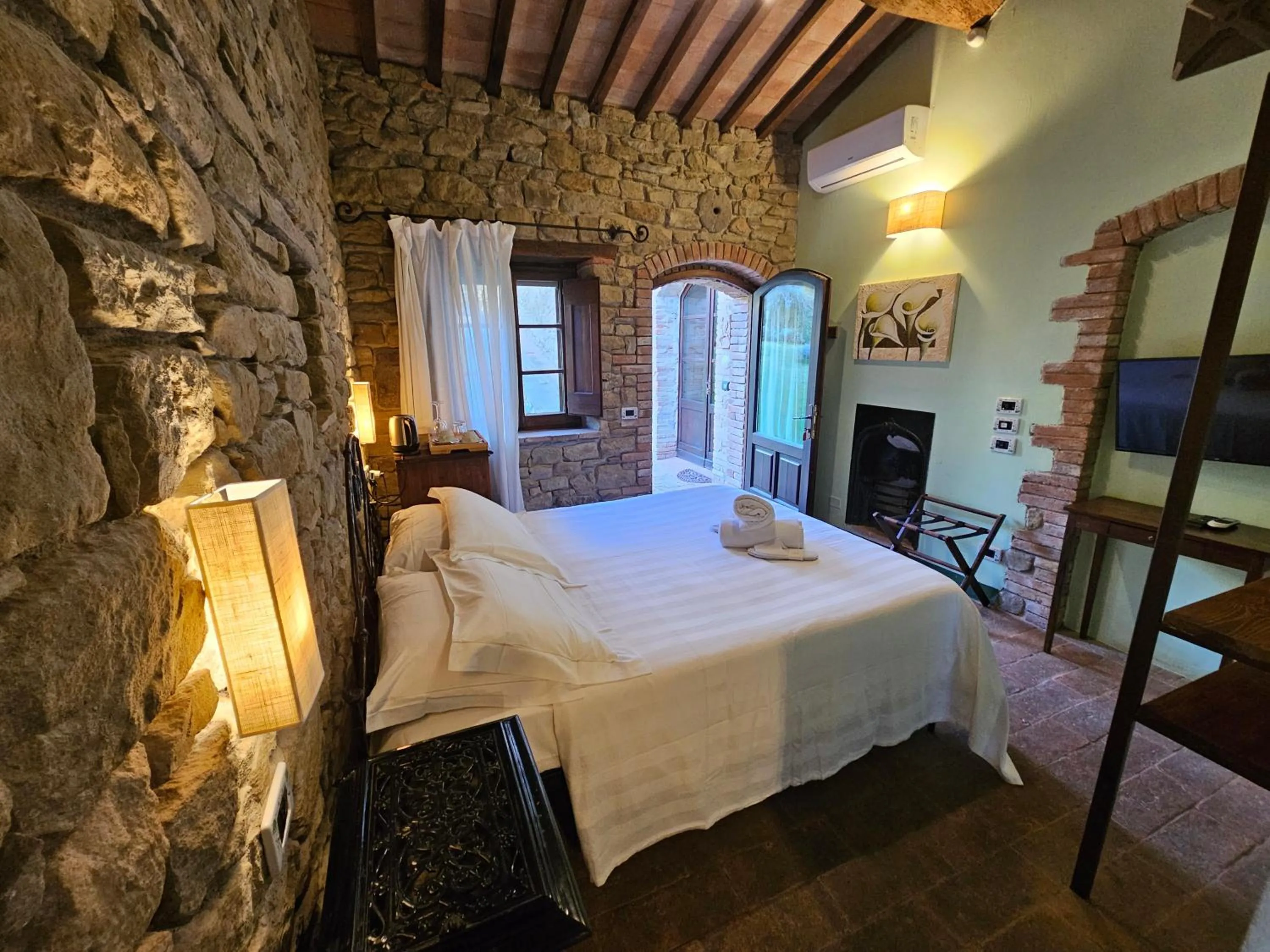 Bed in EcoResort Il Cantico della Natura