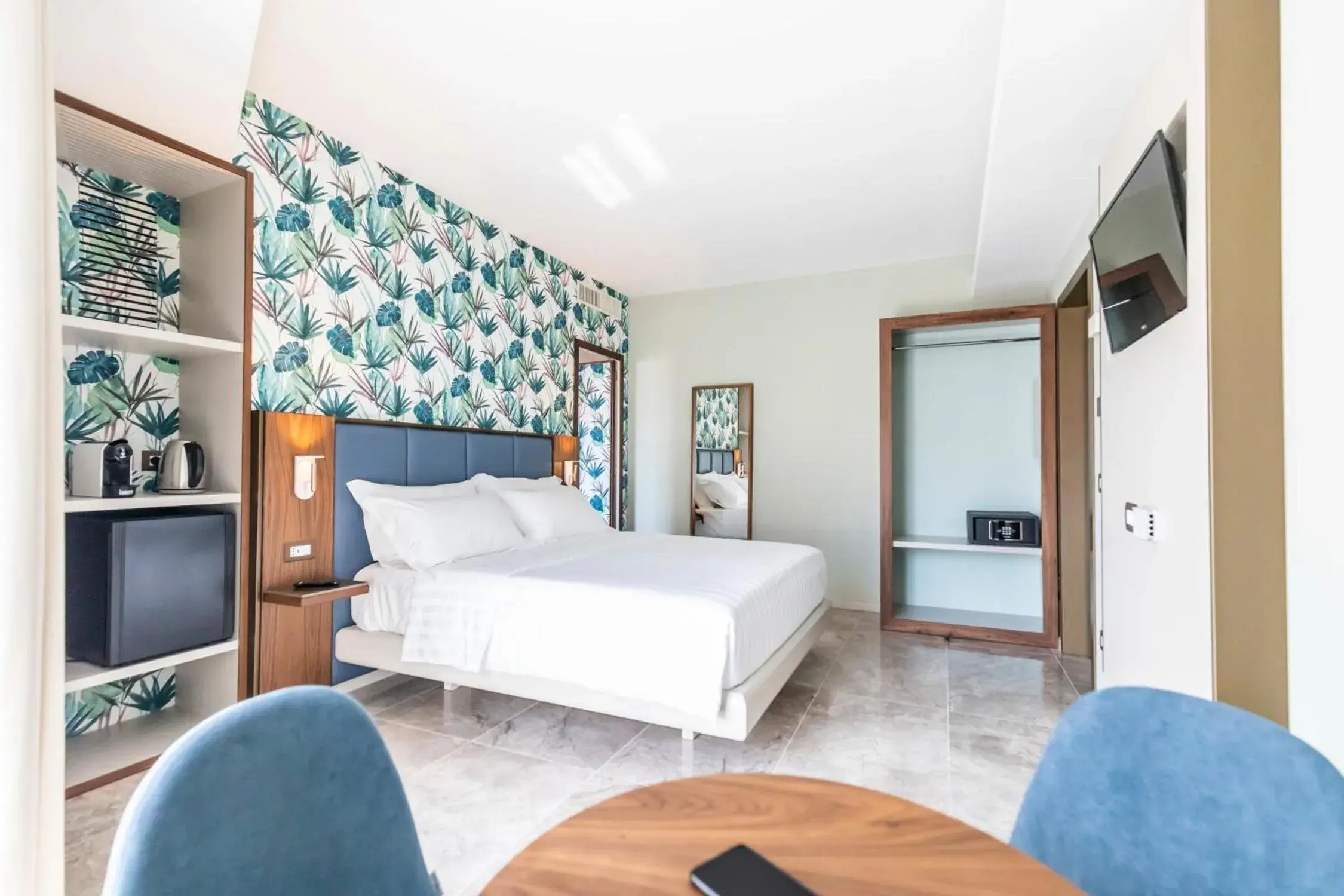 Superior Double Room in Solmaris Tropea Rooms & Suites Superior Double Room in Solmaris Tropea Rooms & Suites