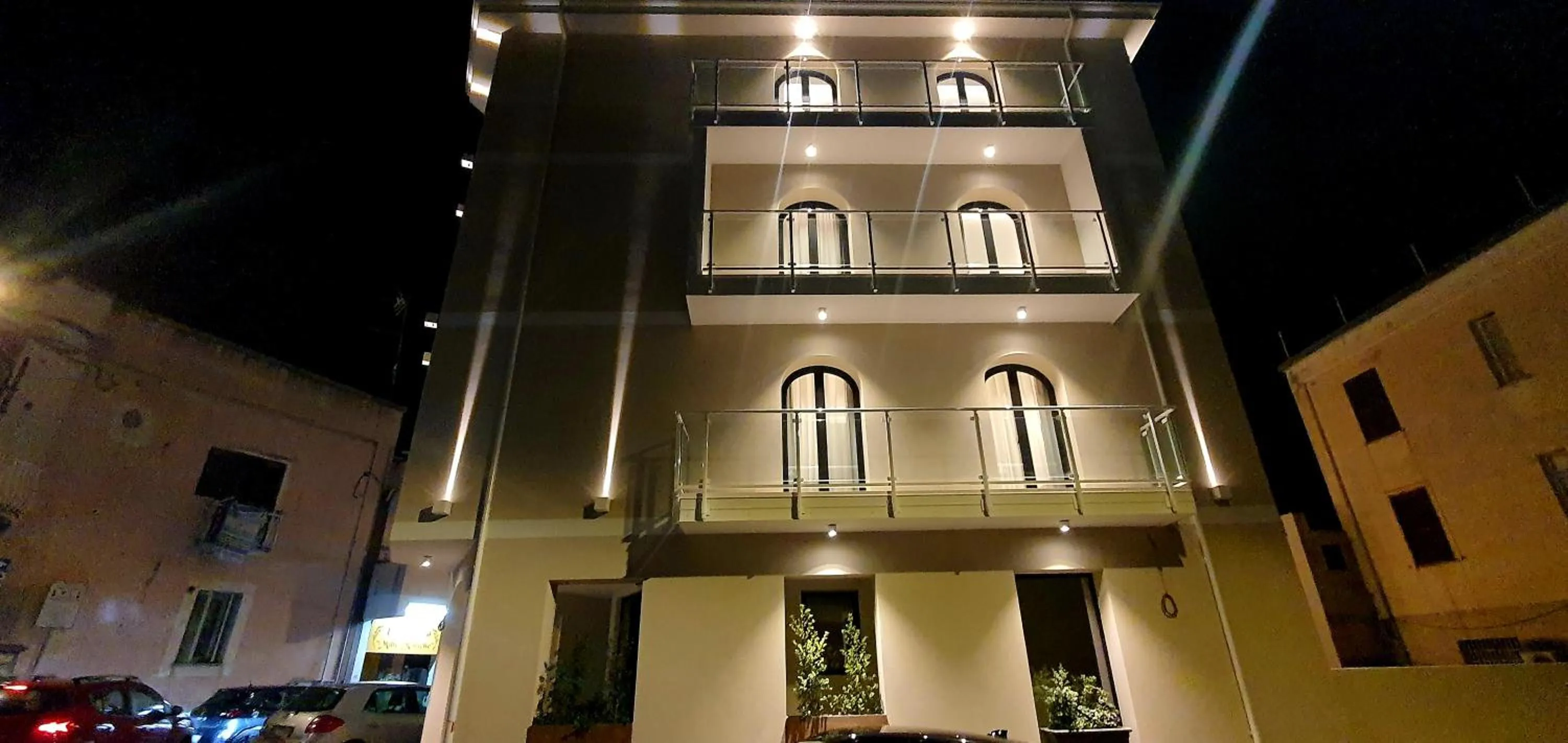 Property building in SOLMARIS TROPEA City Center - Rooms & Suites - Private Parking