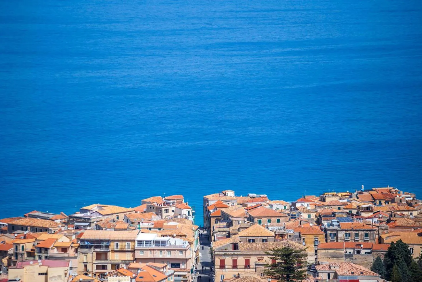 Day in SOLMARIS TROPEA City Center - Rooms & Suites - Private Parking