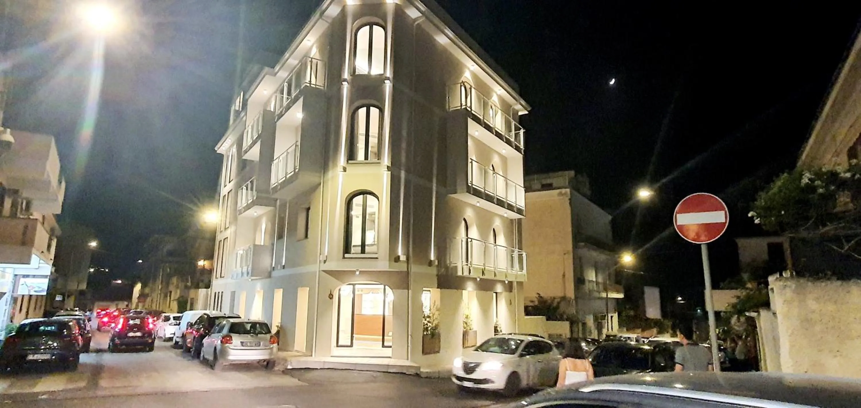 Property building in SOLMARIS TROPEA City Center - Rooms & Suites - Private Parking