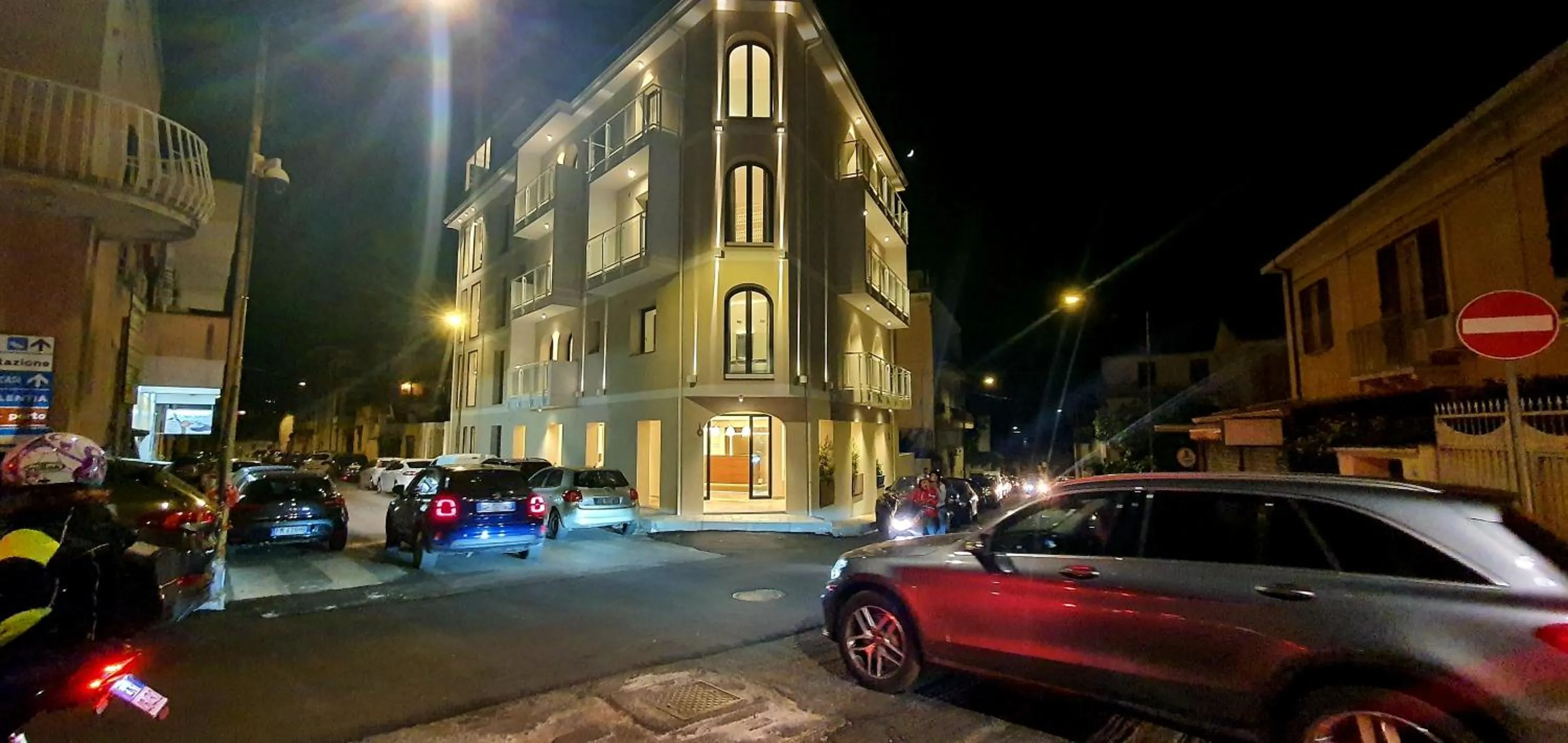 Property building in SOLMARIS TROPEA City Center - Rooms & Suites - Private Parking