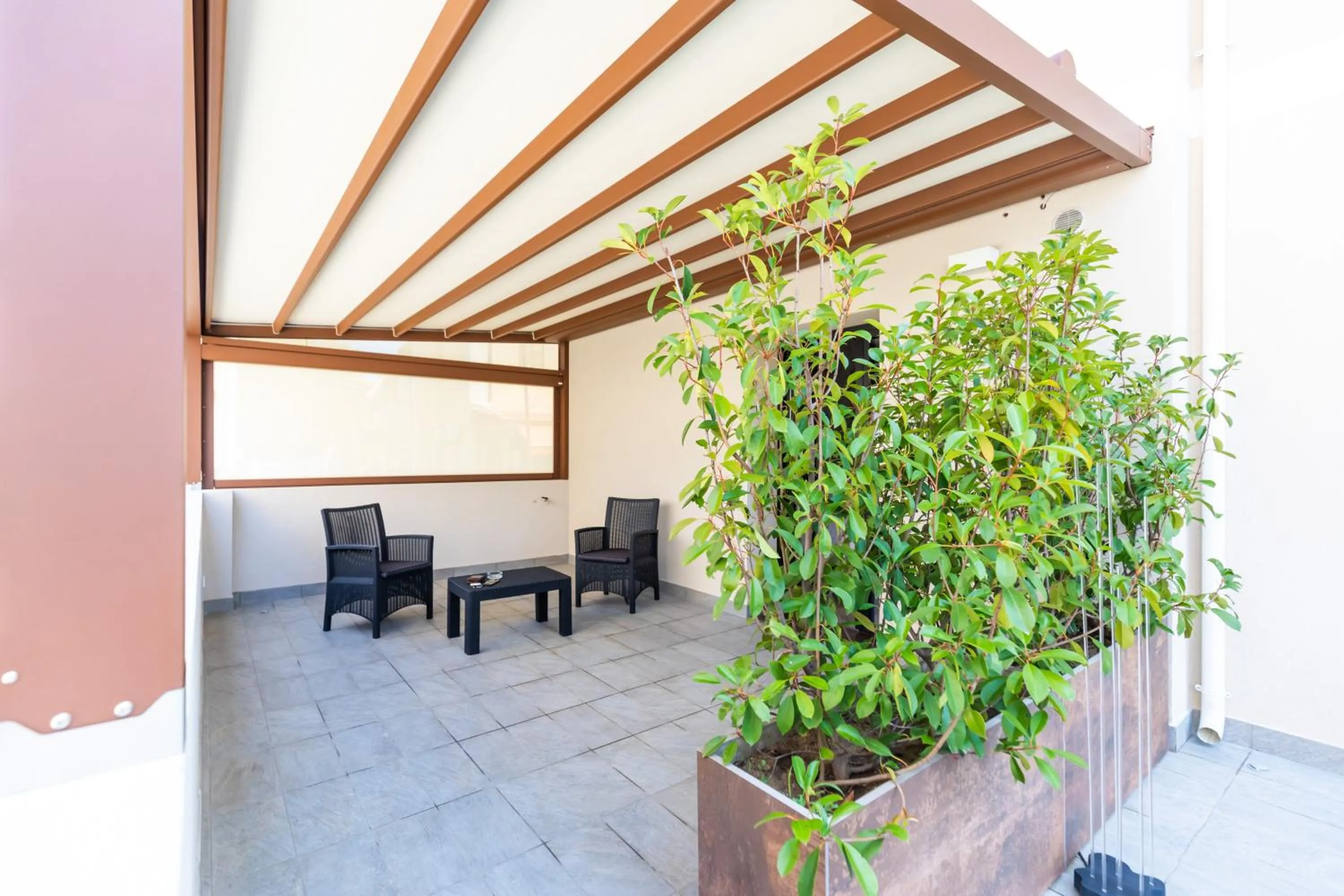 Patio in SOLMARIS TROPEA City Center - Rooms & Suites - Private Parking