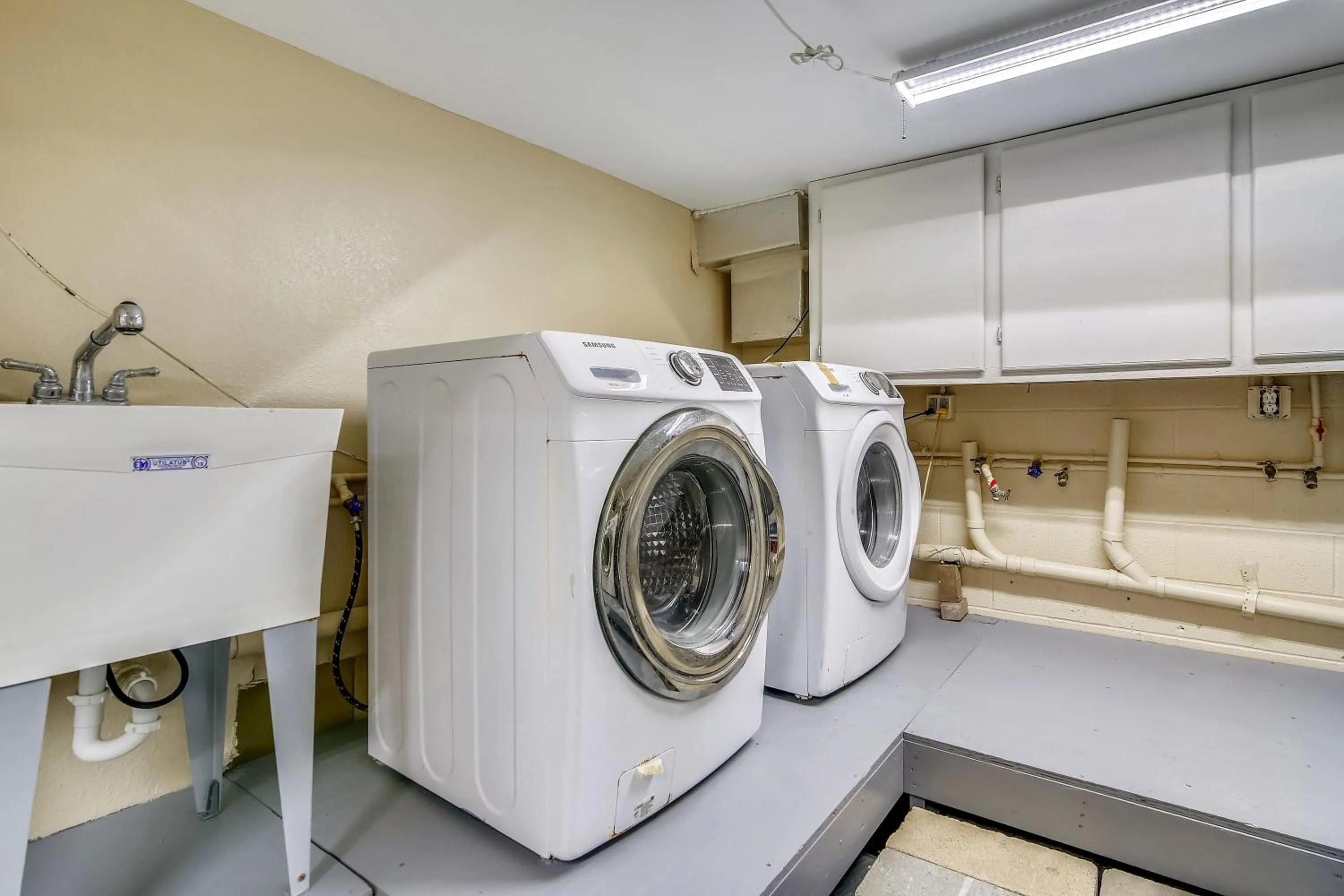 Kitchen or kitchenette in Always 5 Oclock