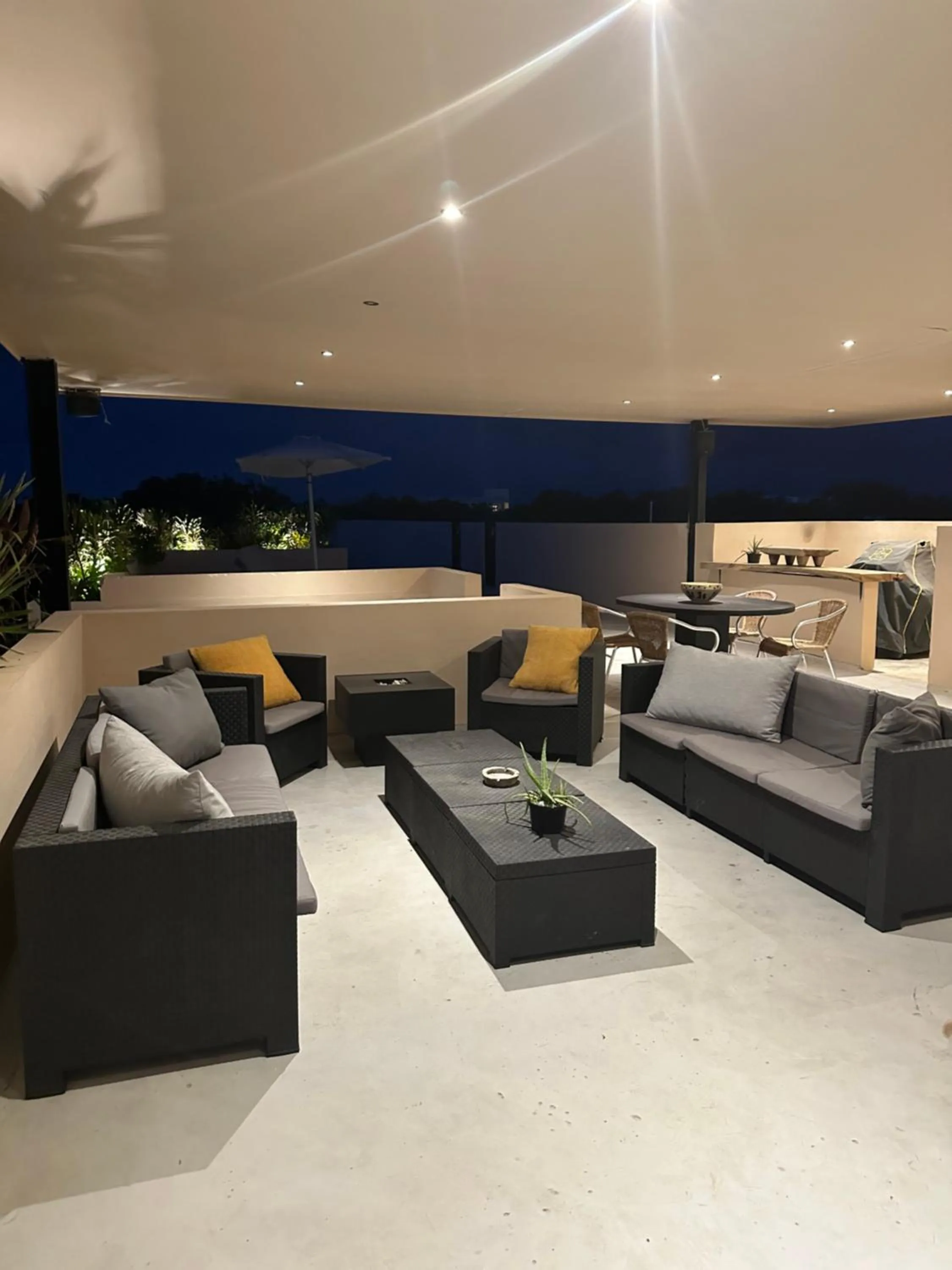 La Veleta luxury condos