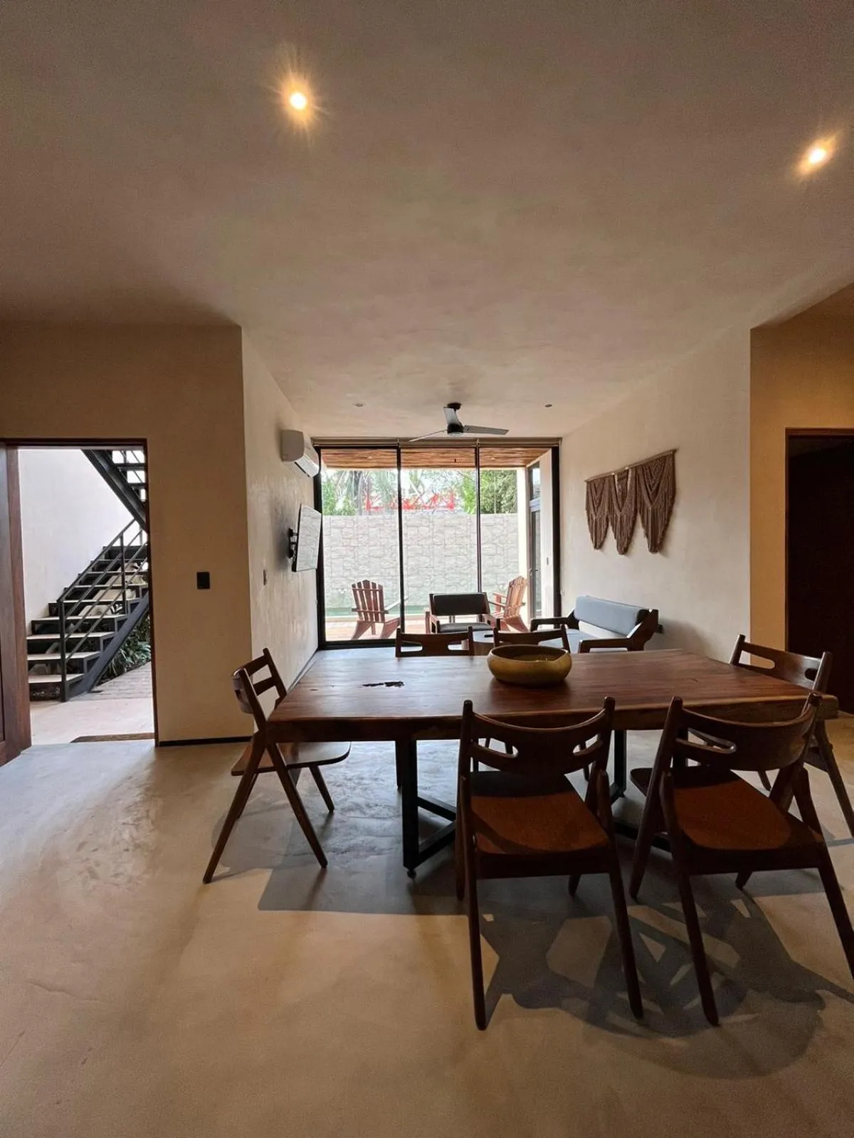 Dining area in La Veleta luxury condos