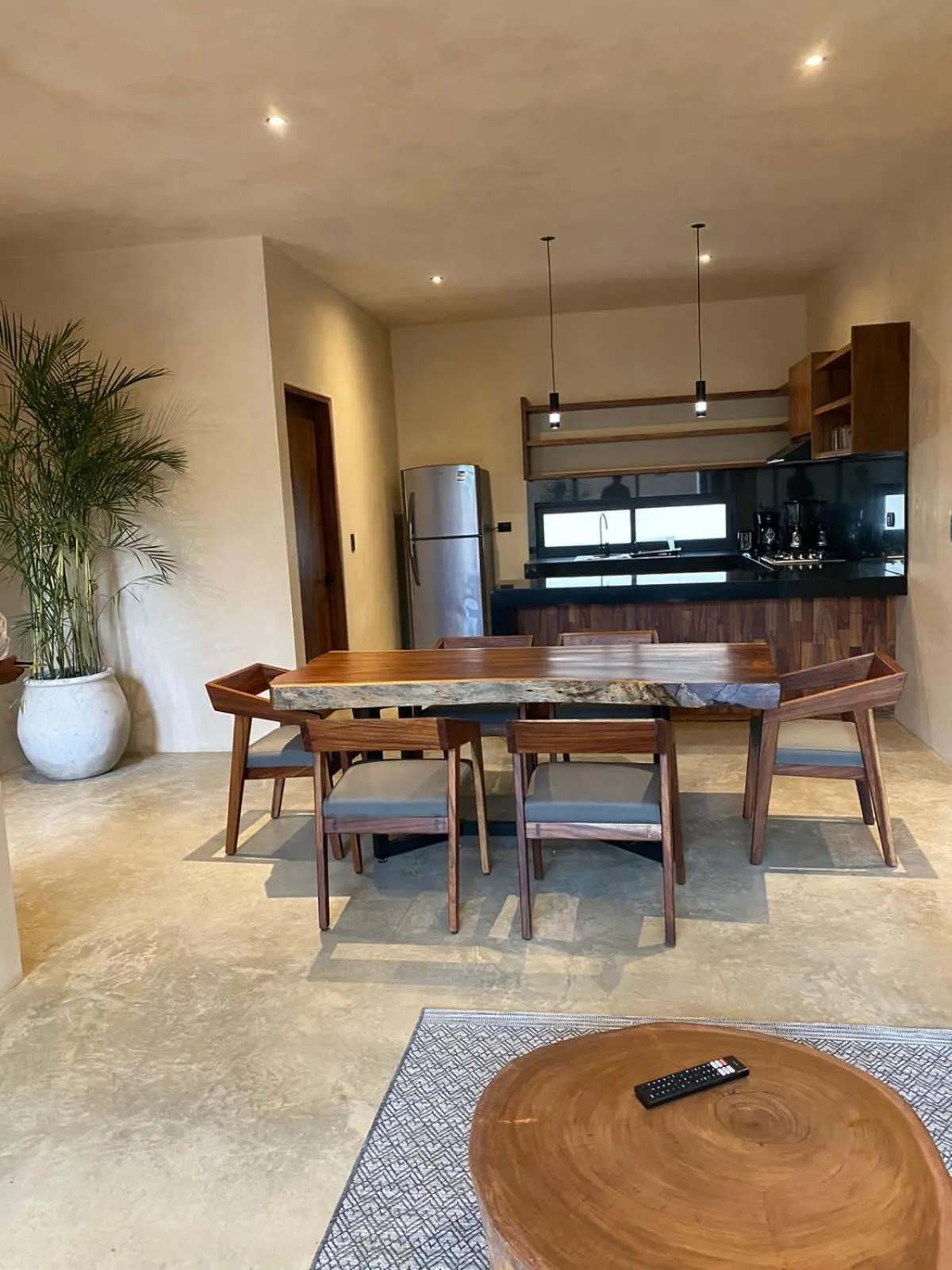 Dining area in La Veleta luxury condos